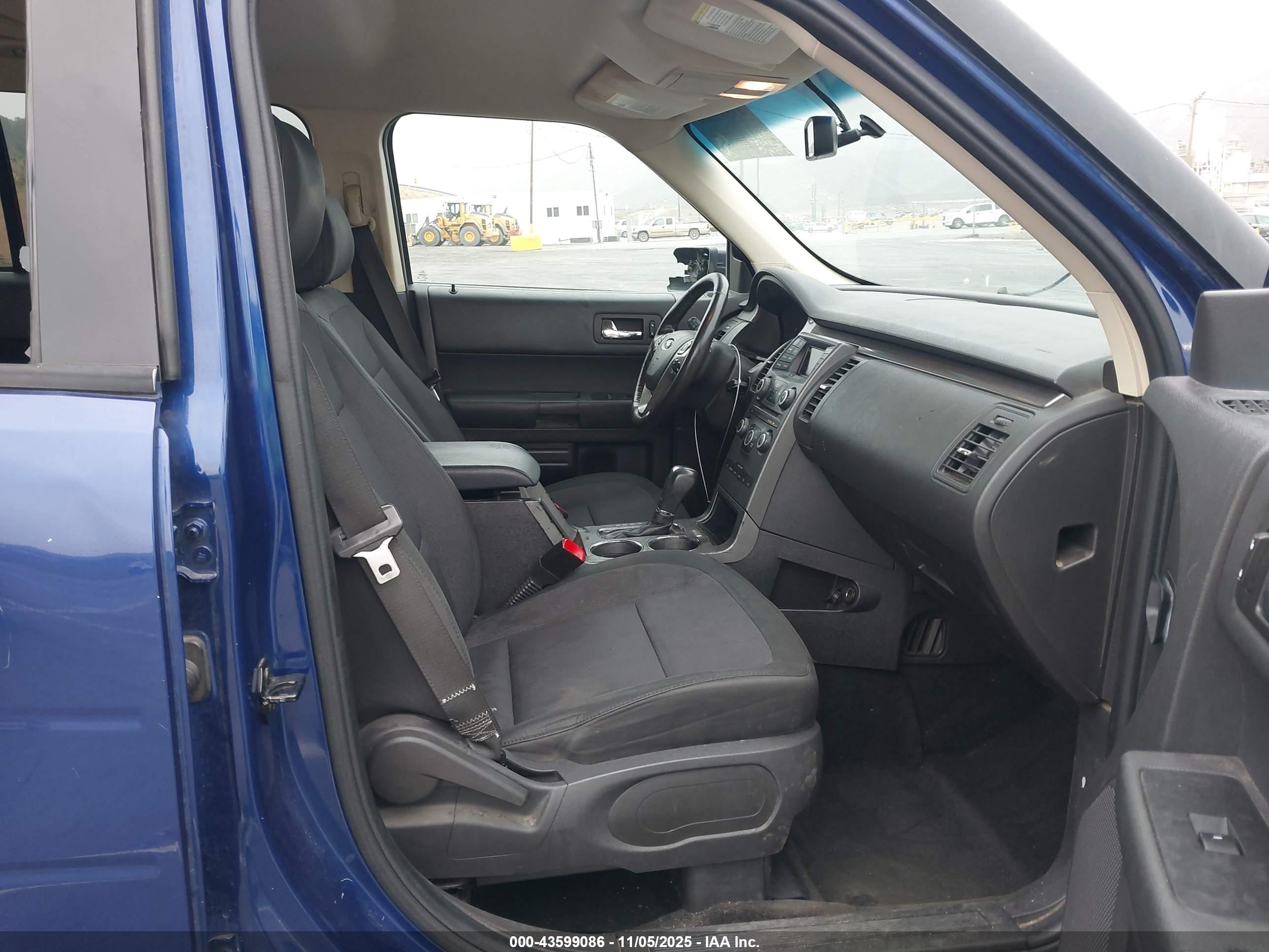 FORD FLEX image 5