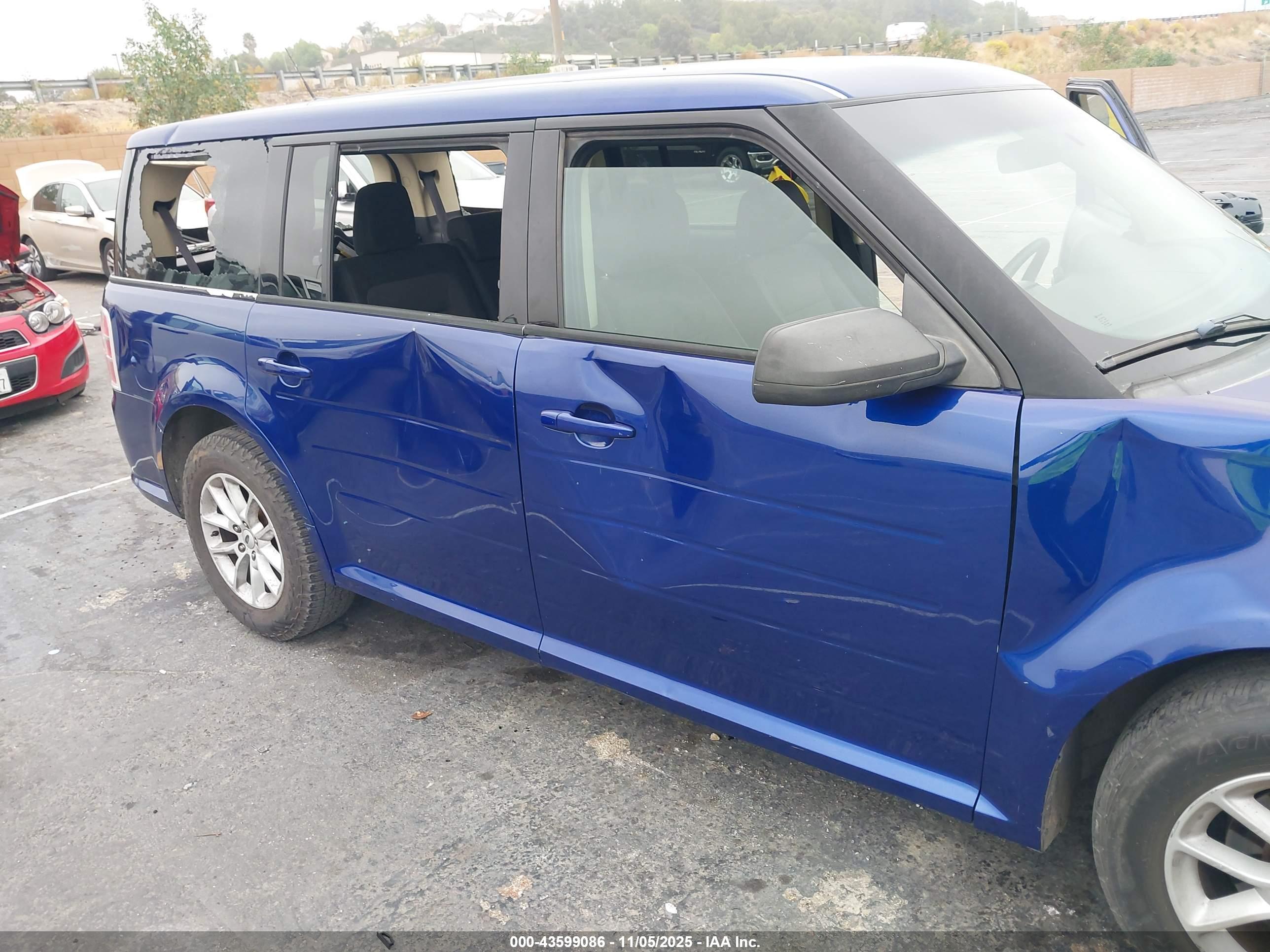 FORD FLEX image 6