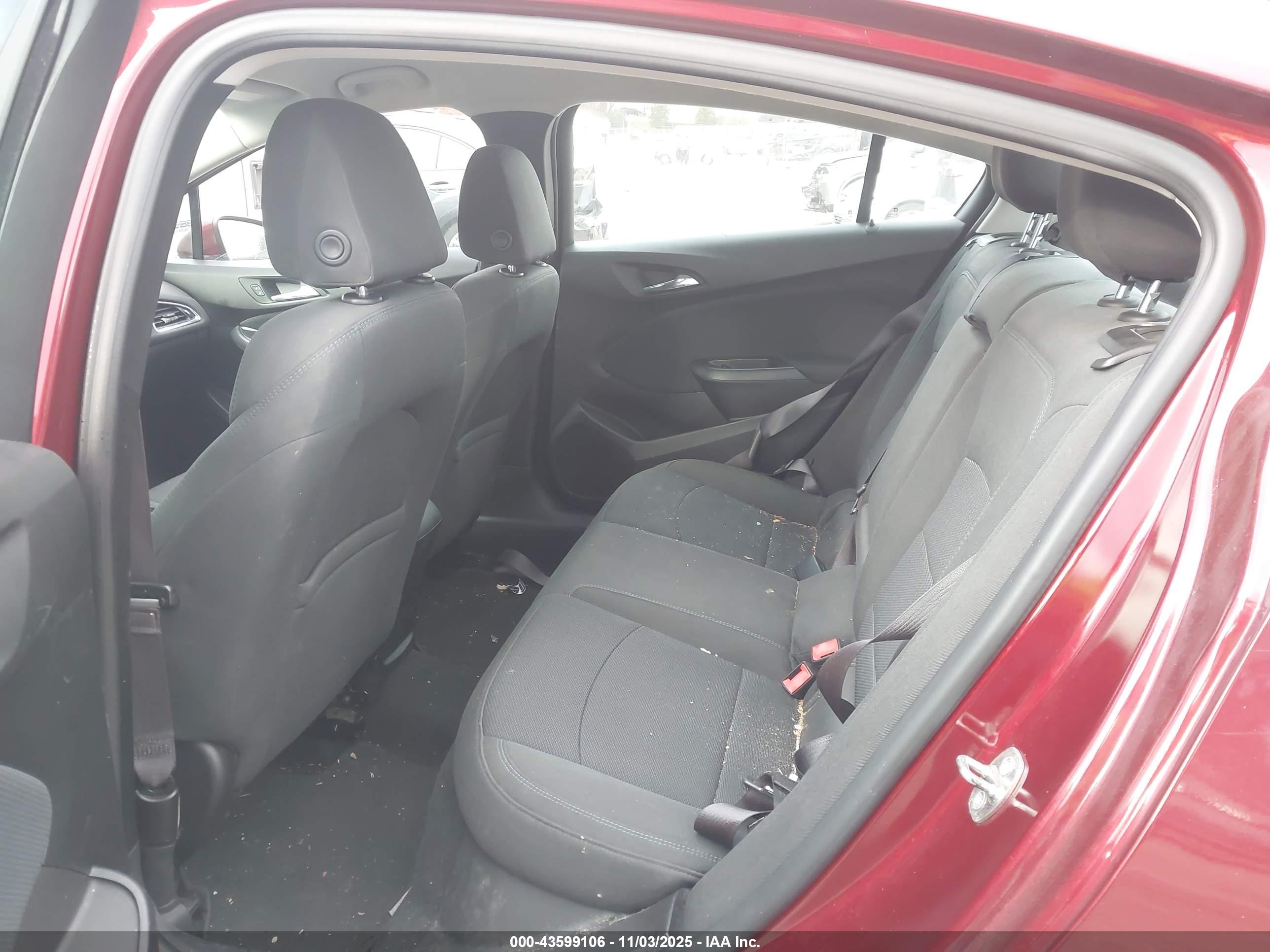 CHEVROLET CRUZE image 8