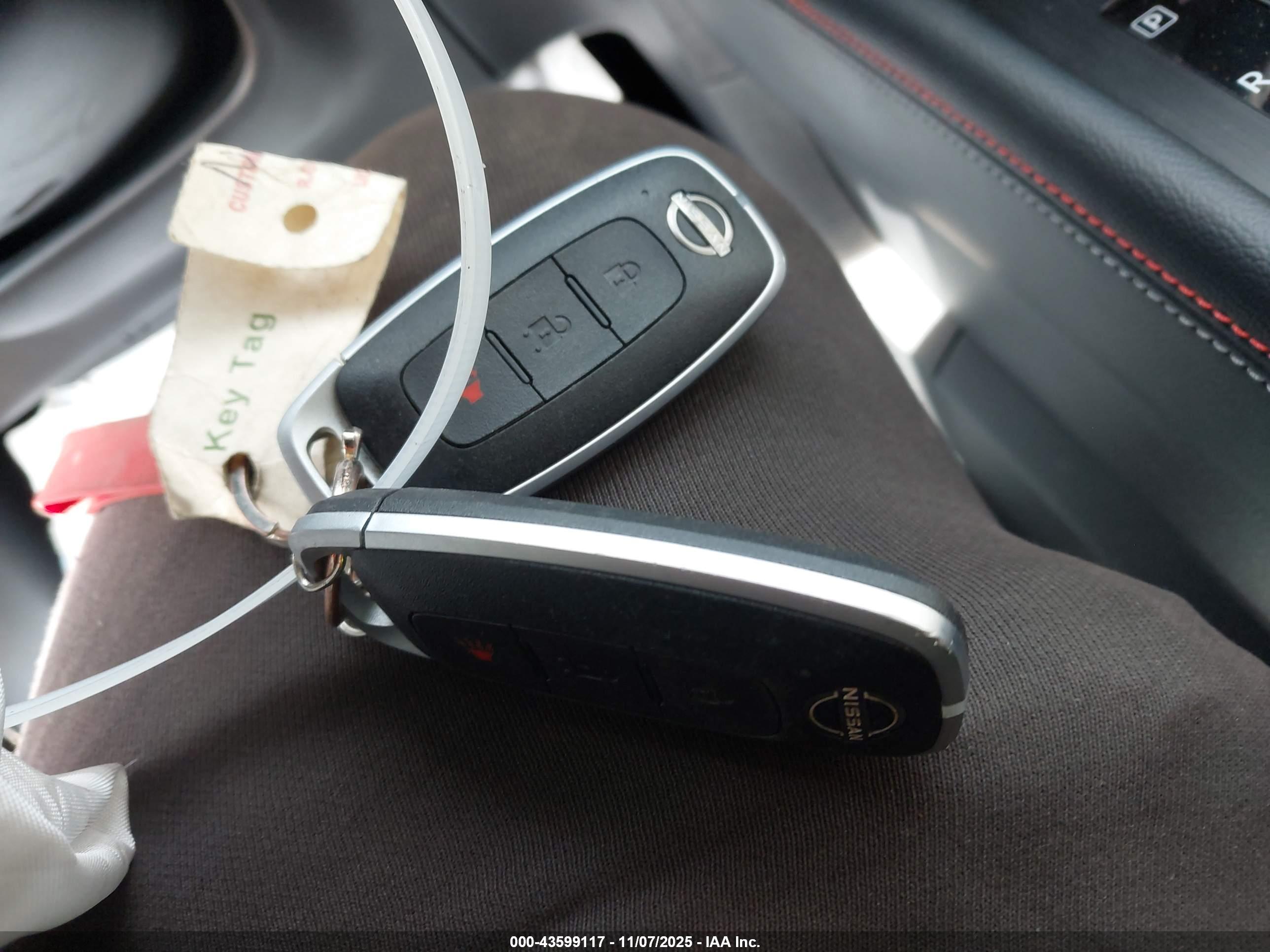NISSAN KICKS image 11