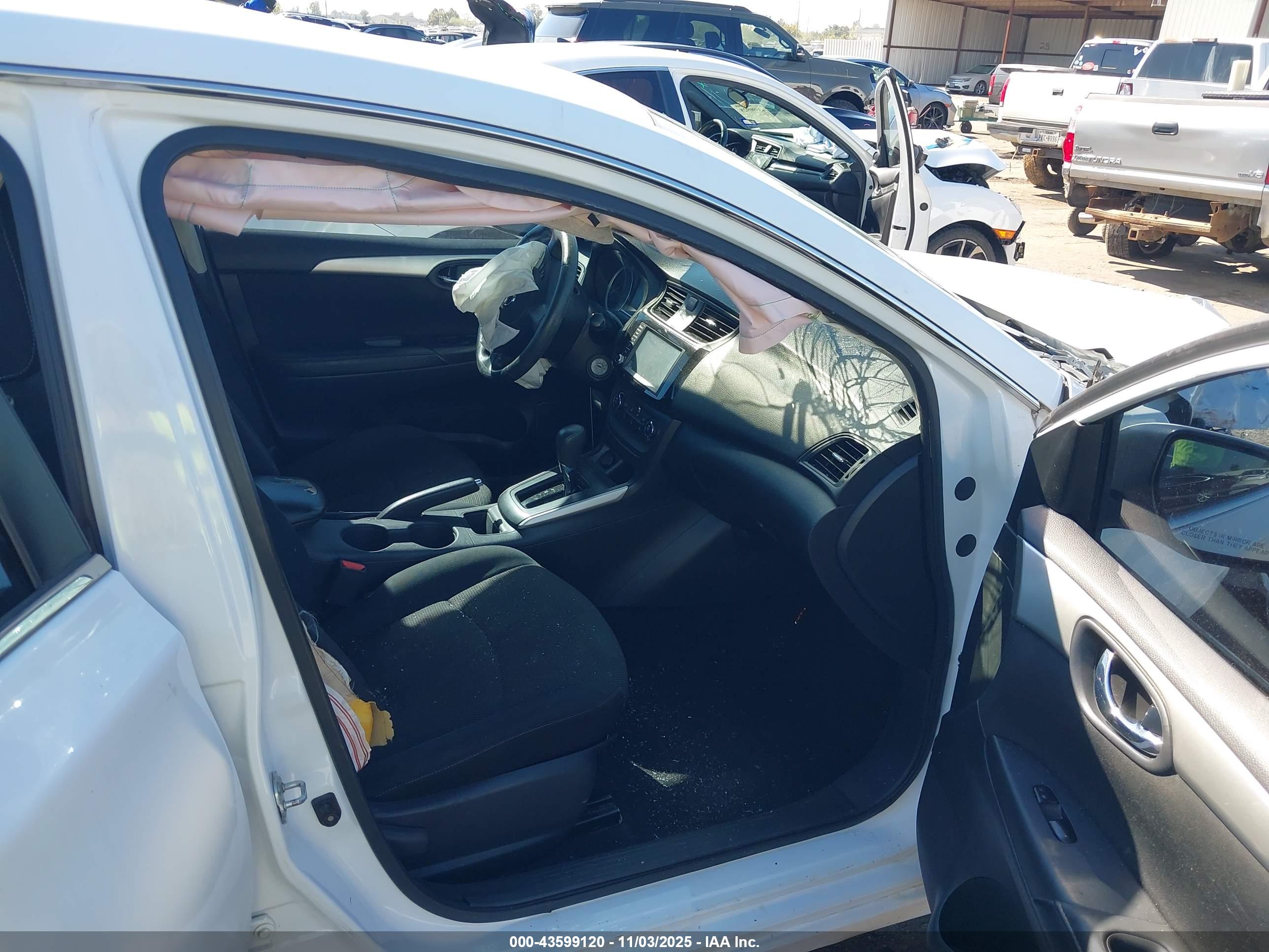 NISSAN SENTRA image 5