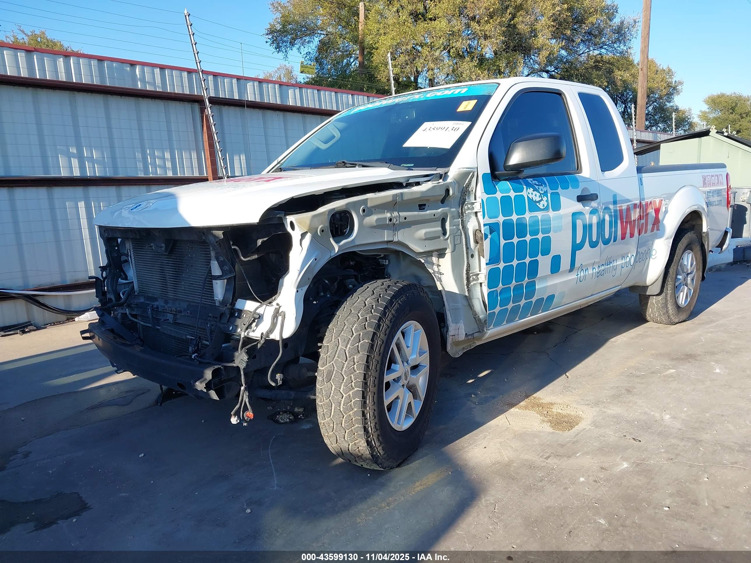 NISSAN FRONTIER image 2