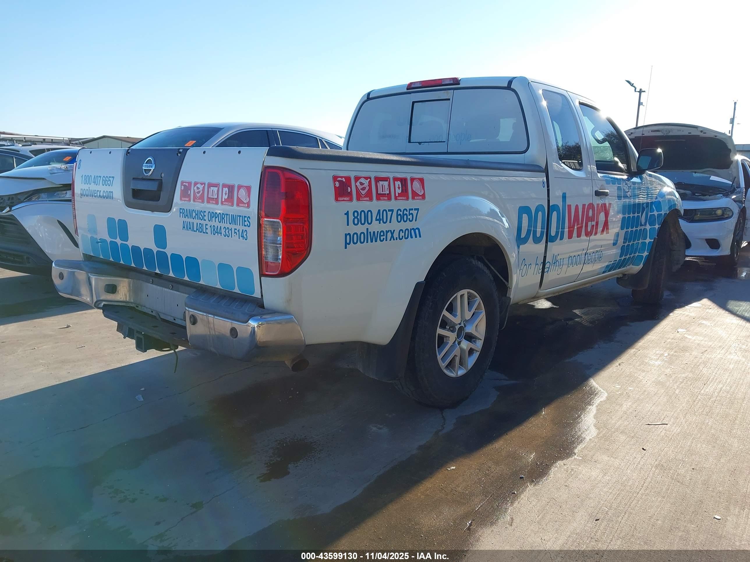 NISSAN FRONTIER image 4