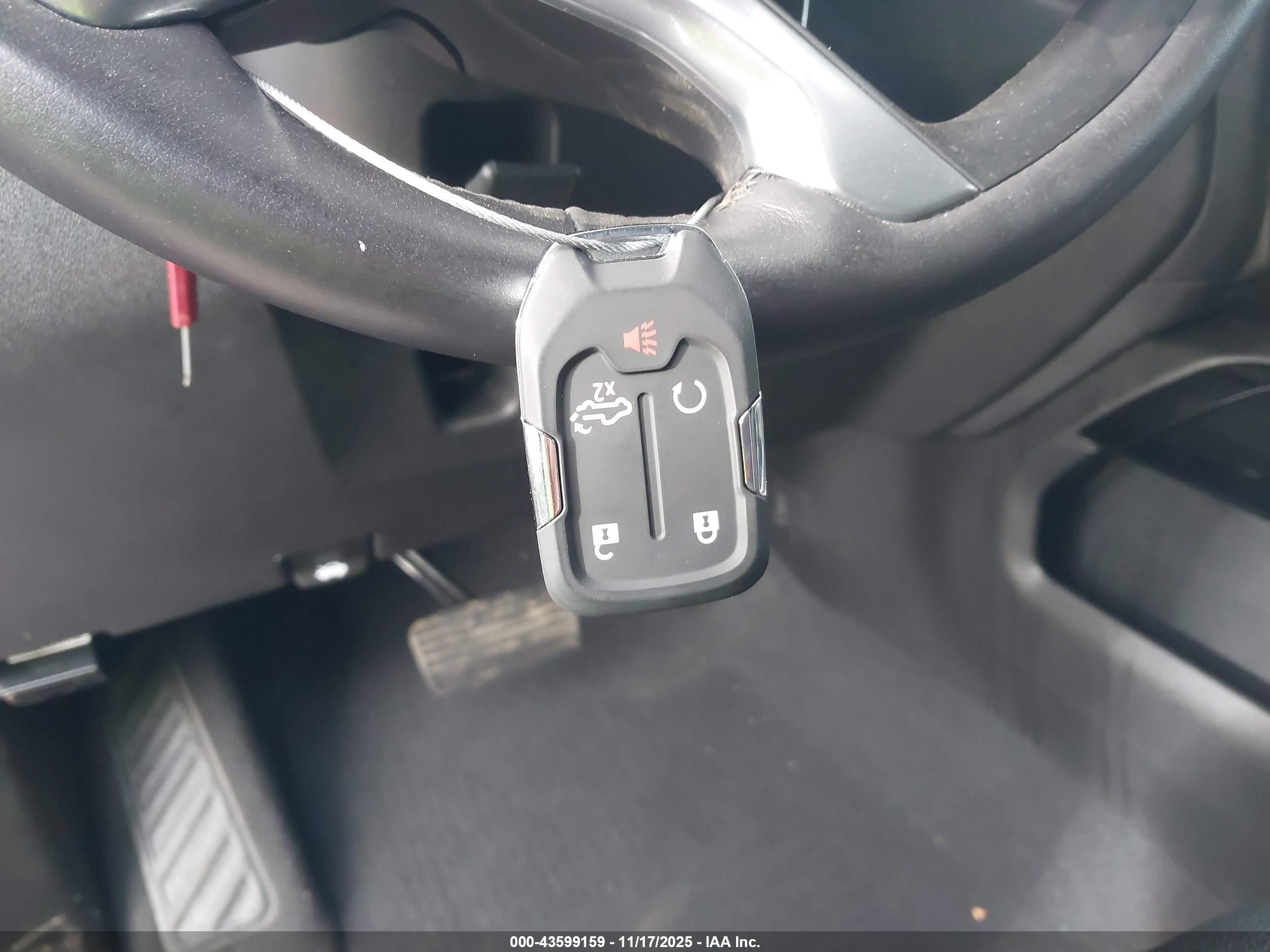 CHEVROLET SILVERADO image 11