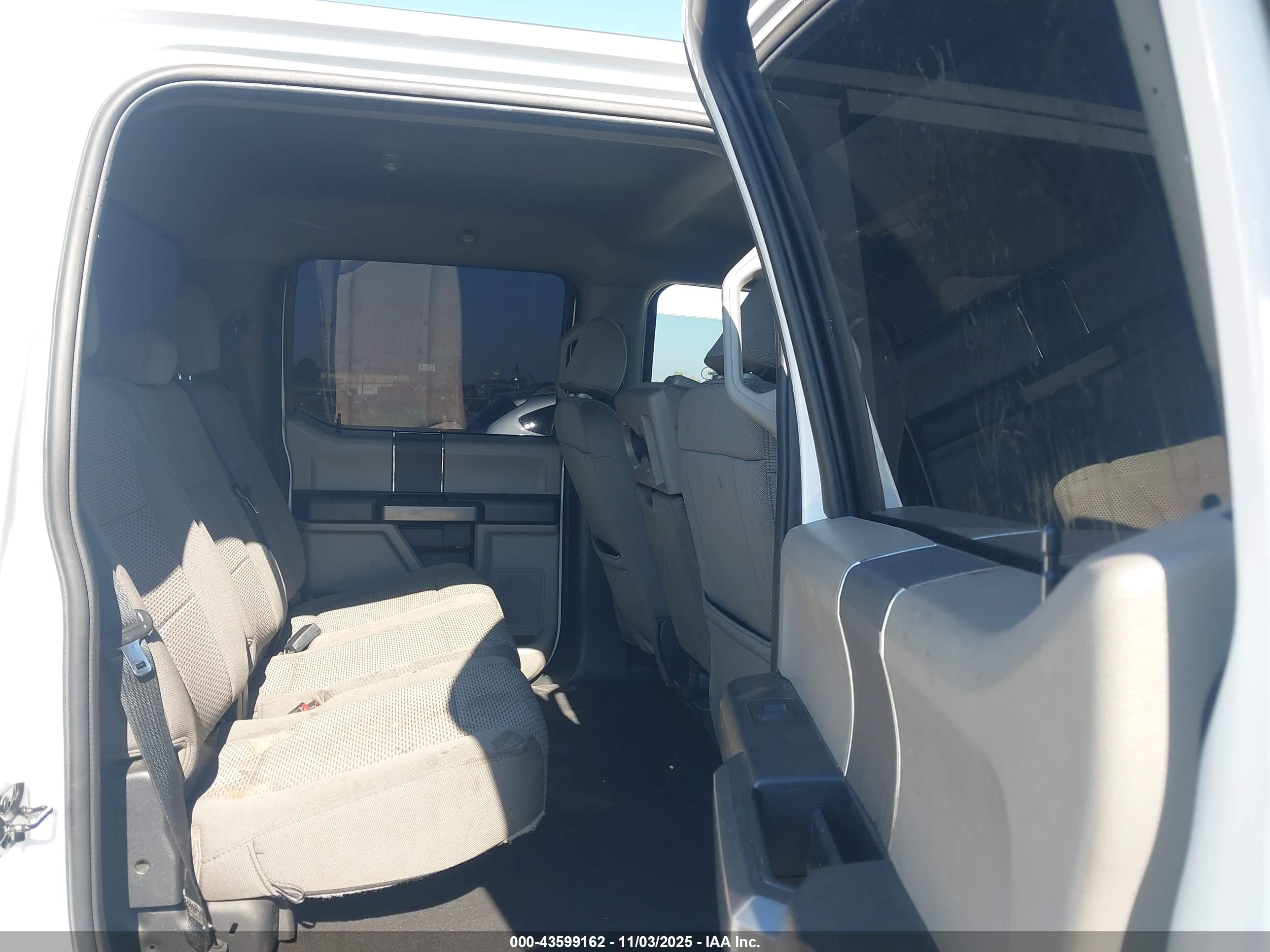 FORD F-250 image 8