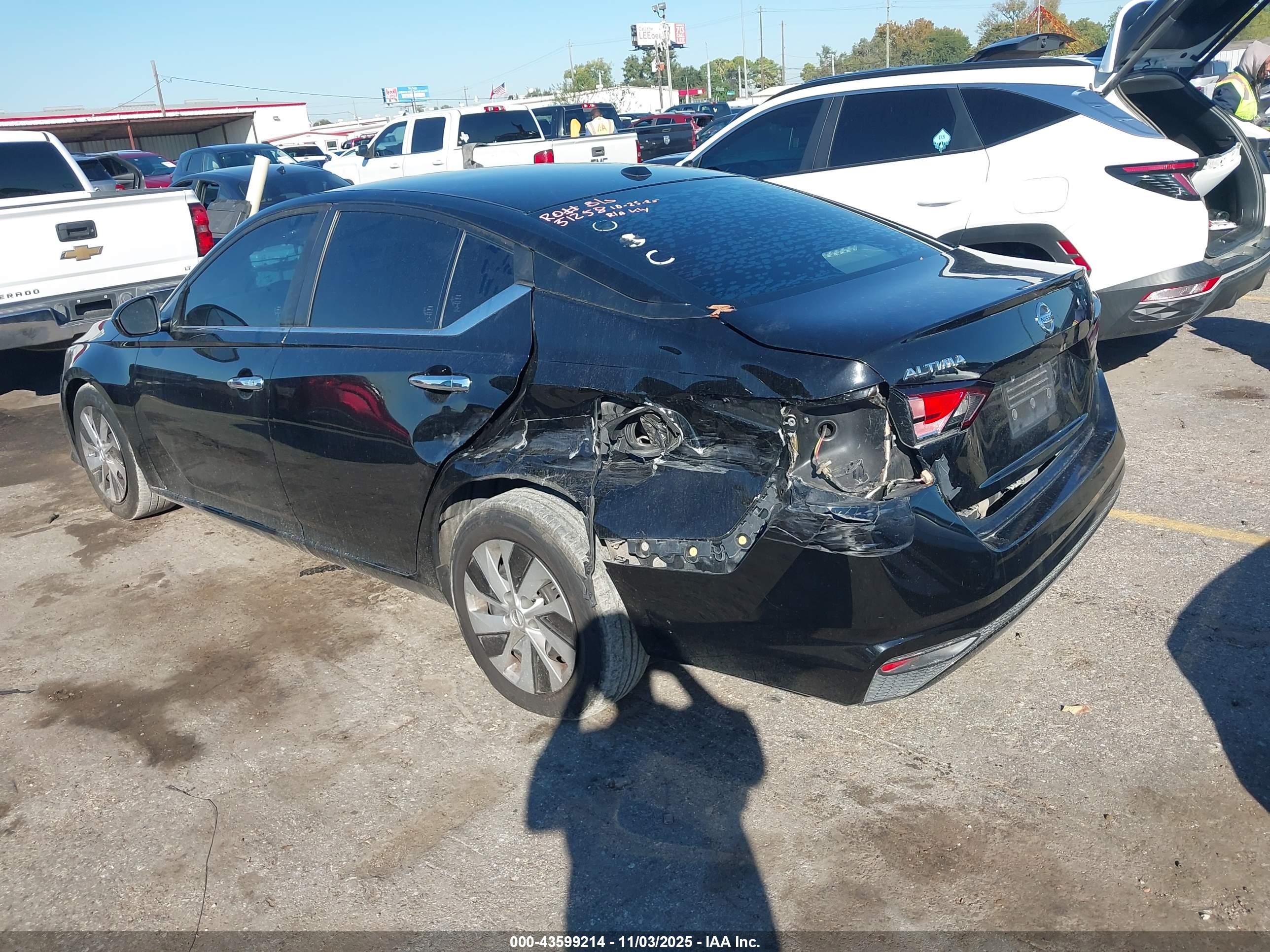NISSAN ALTIMA image 3