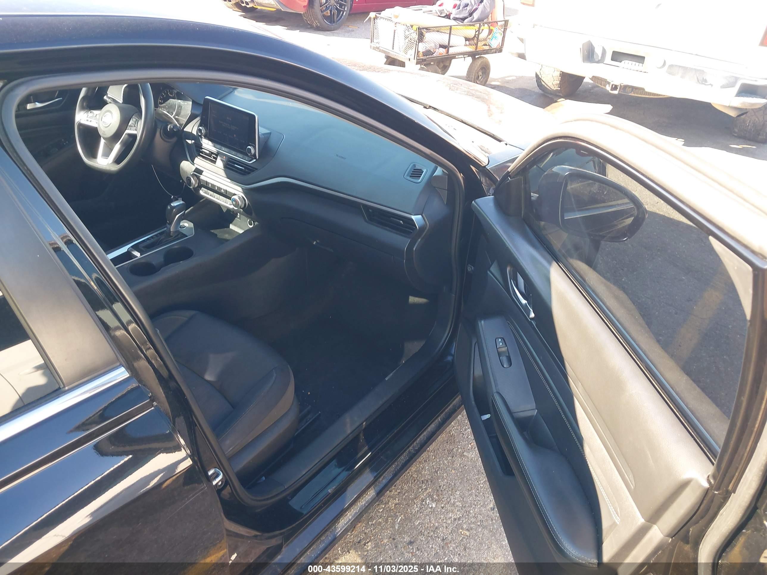 NISSAN ALTIMA image 5