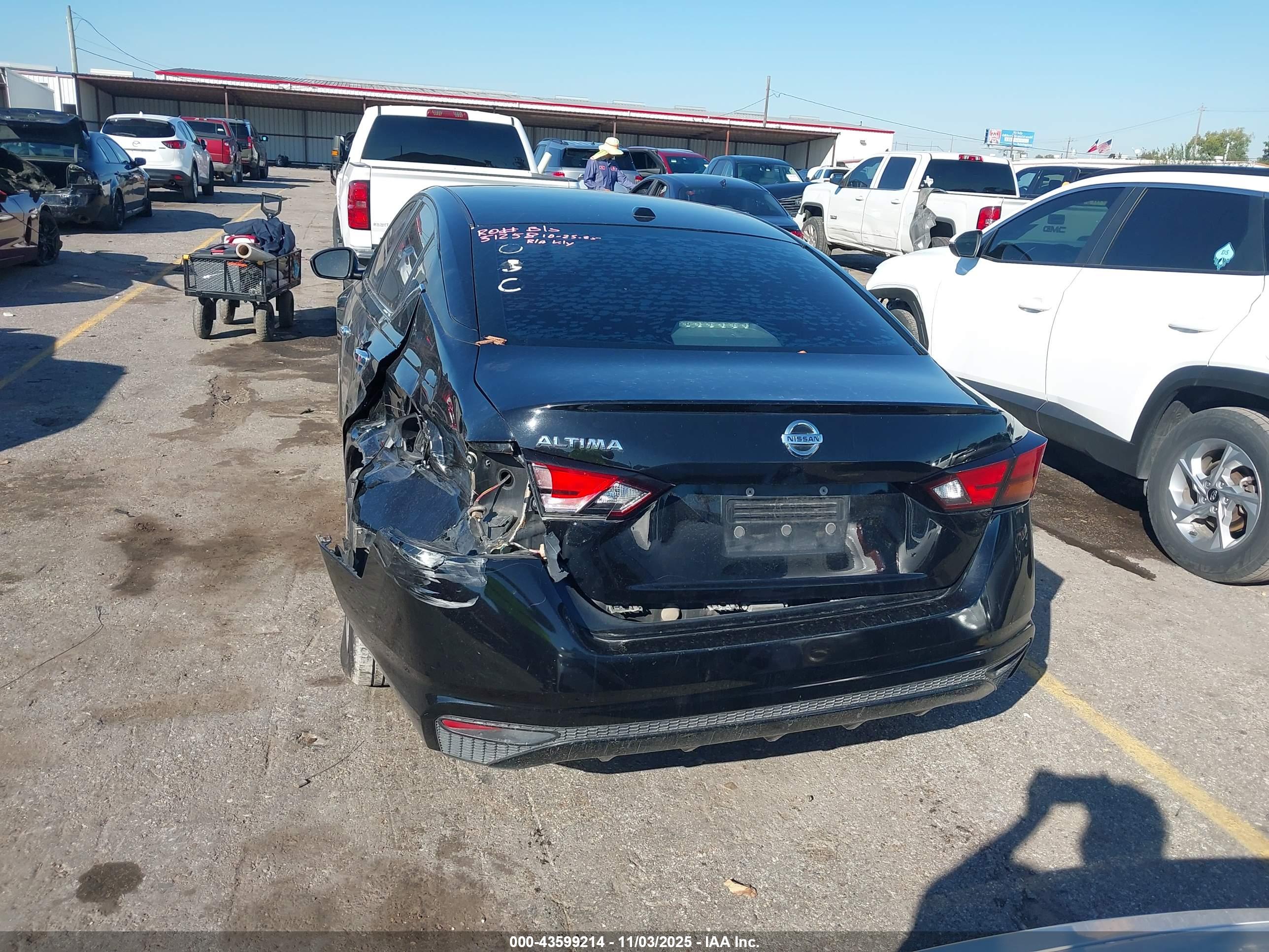 NISSAN ALTIMA image 6