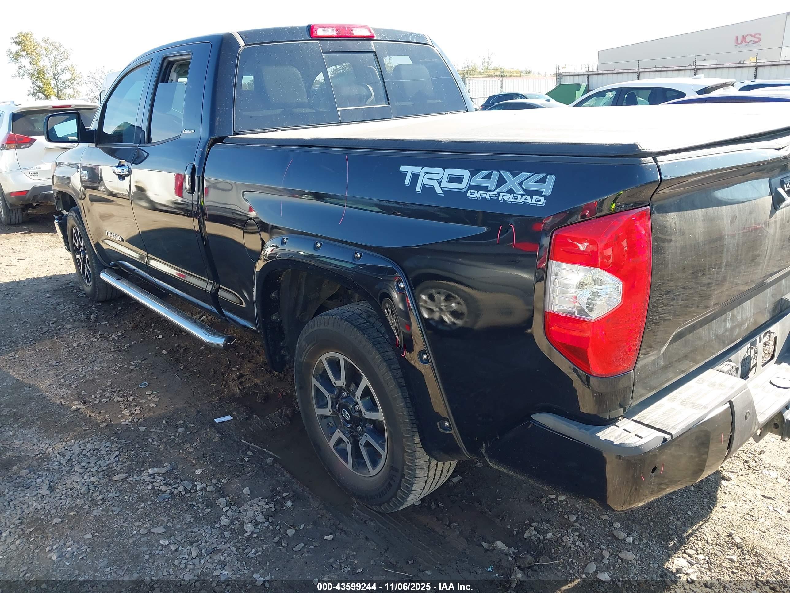 TOYOTA TUNDRA image 3