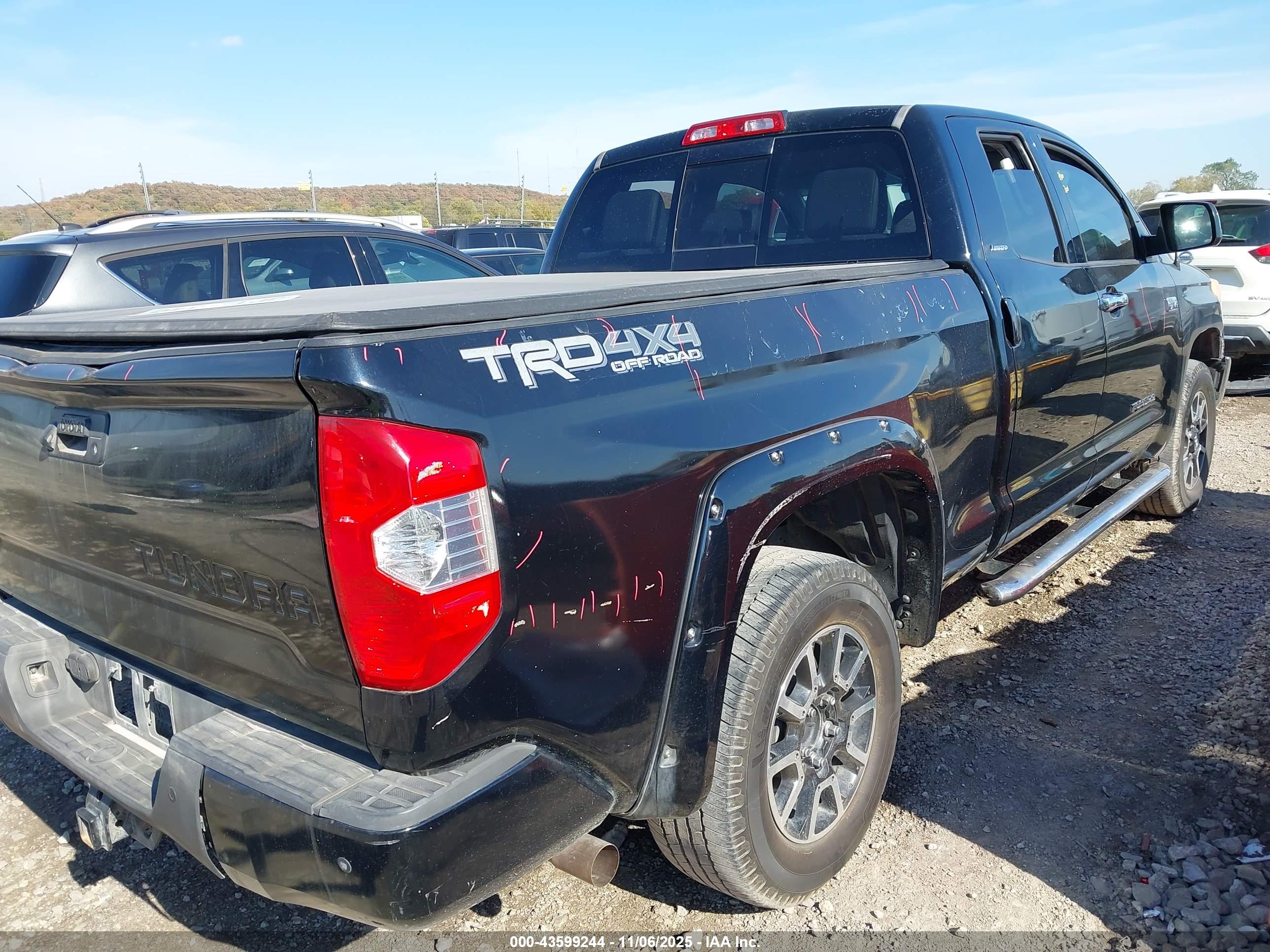 TOYOTA TUNDRA image 4