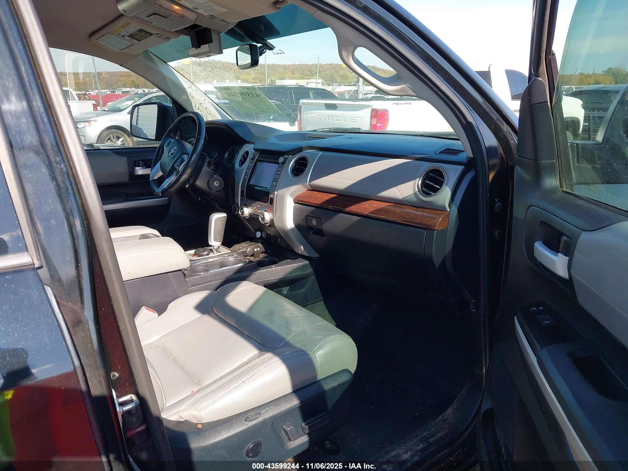 TOYOTA TUNDRA image 5