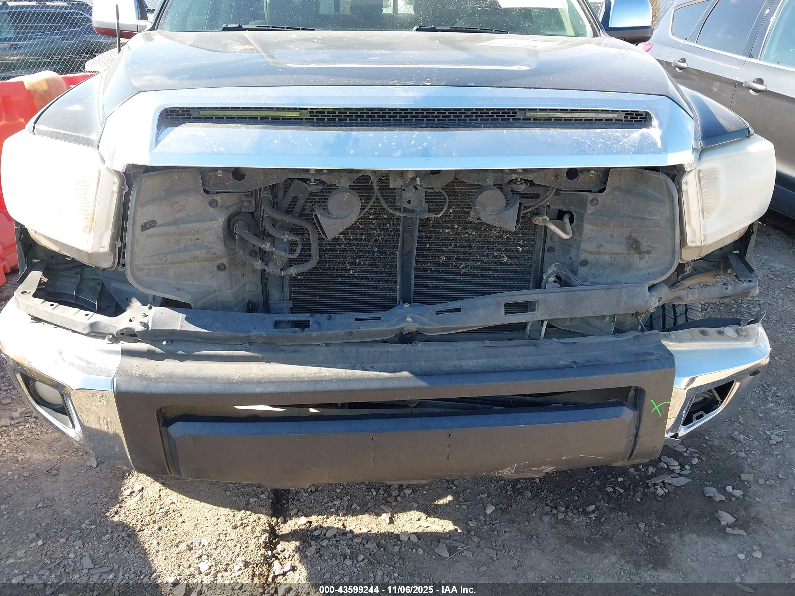 TOYOTA TUNDRA image 6