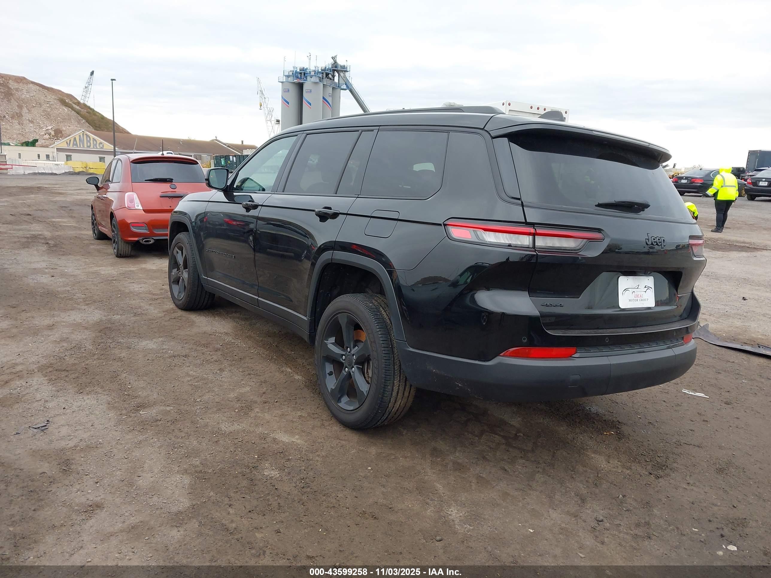 JEEP GRAND image 3