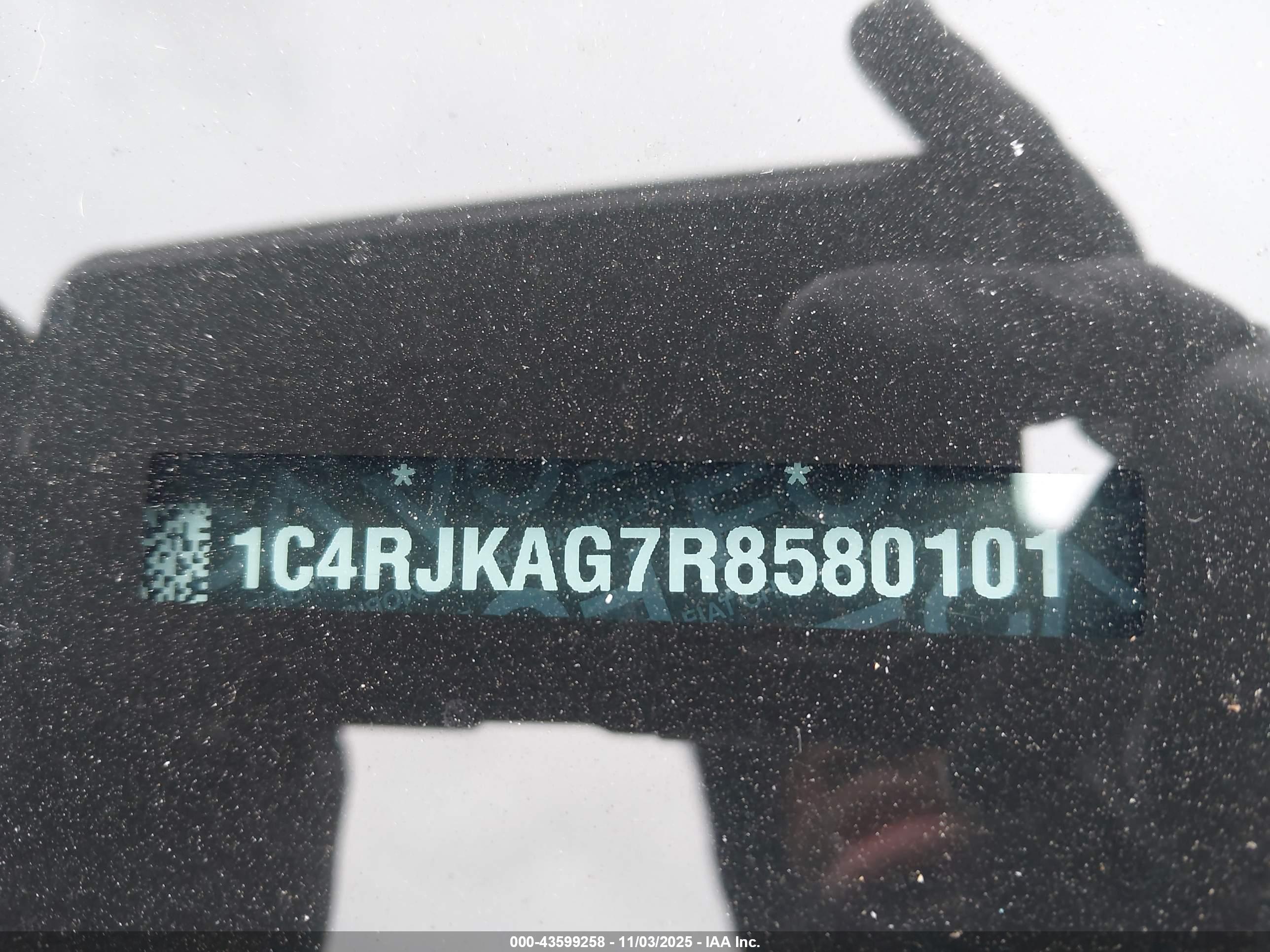 JEEP GRAND image 9
