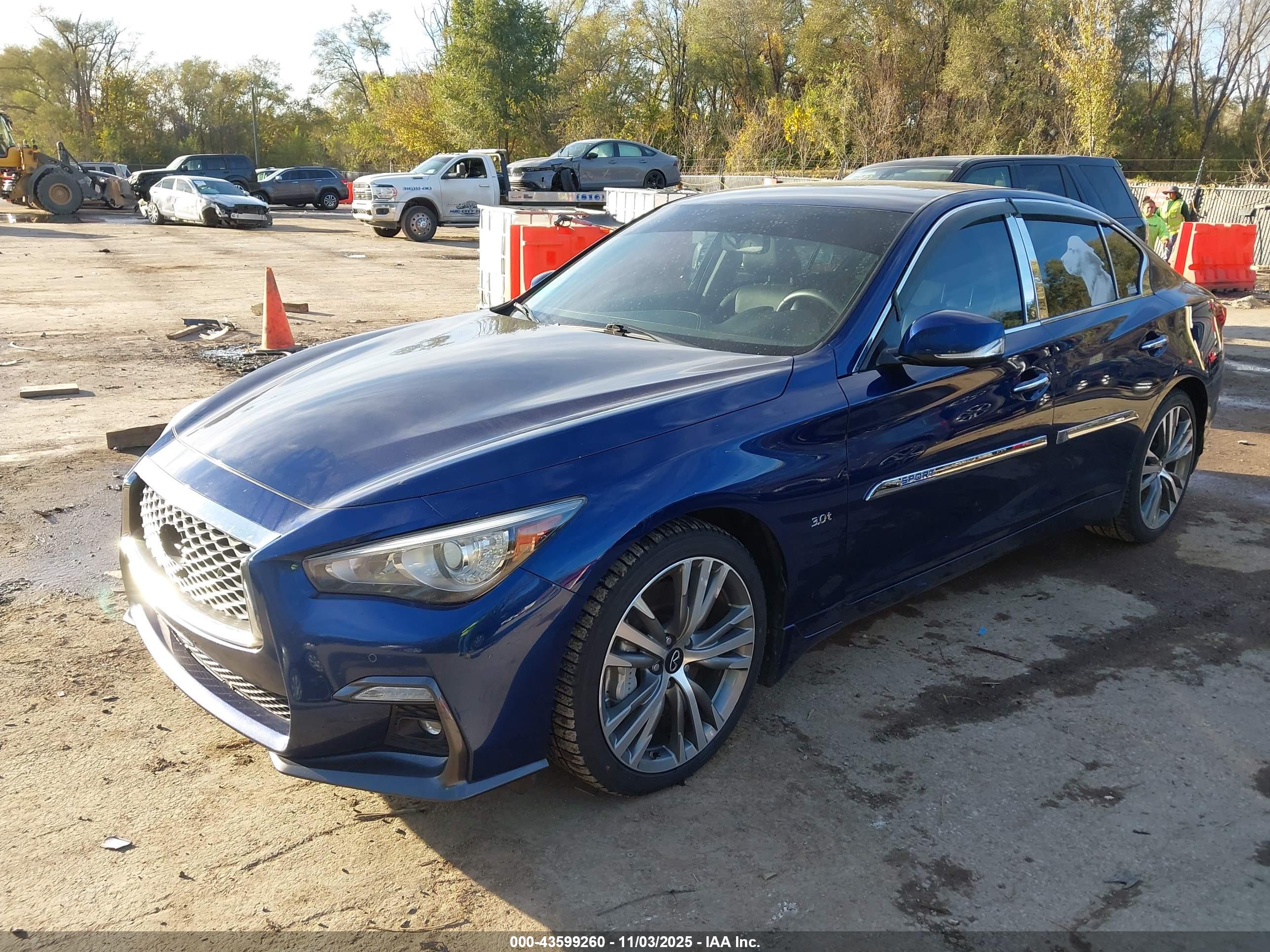 INFINITI Q50 image 2