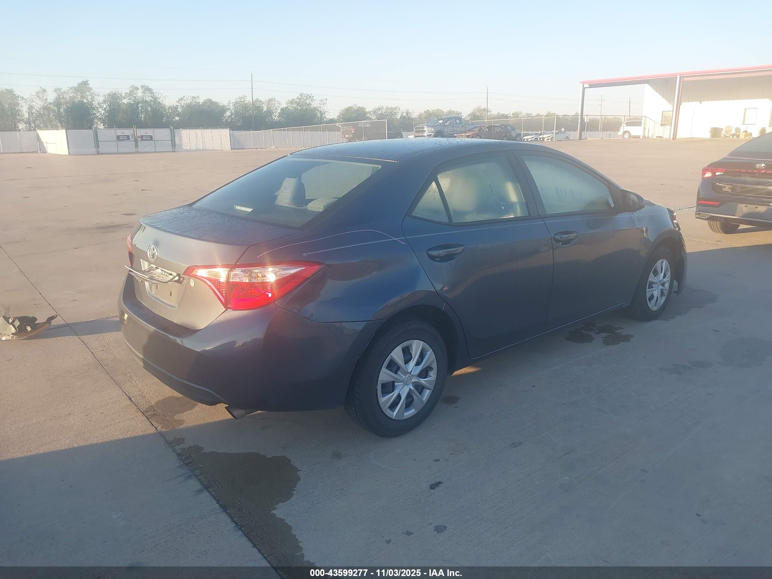 TOYOTA COROLLA image 4