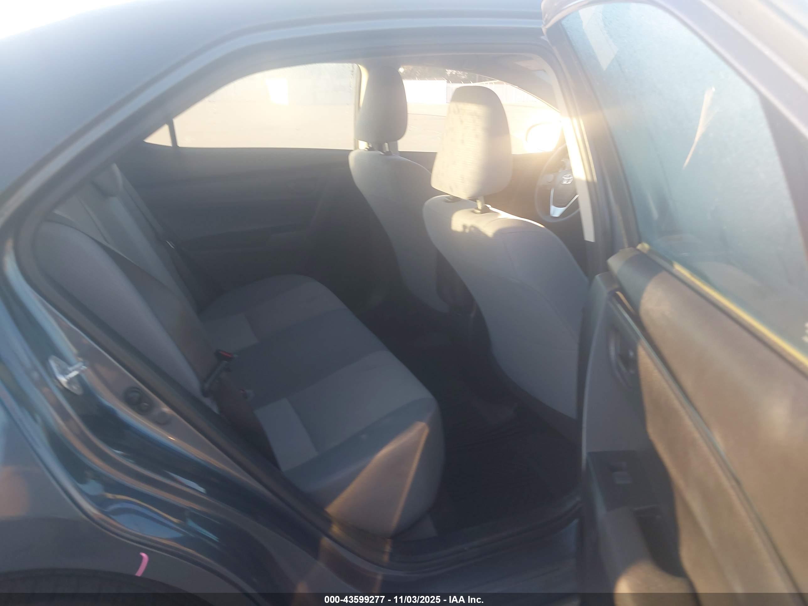 TOYOTA COROLLA image 8