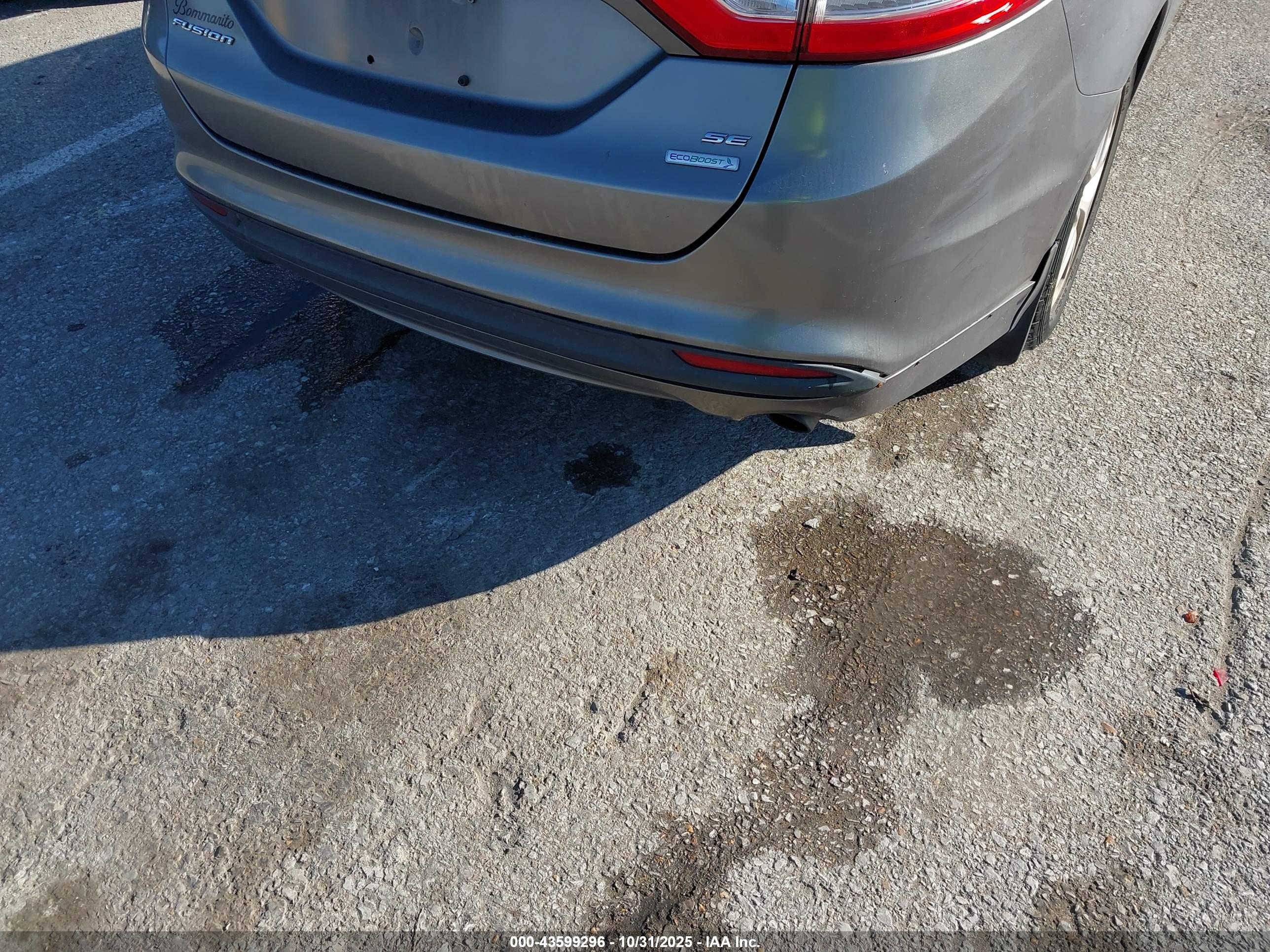 FORD FUSION image 6