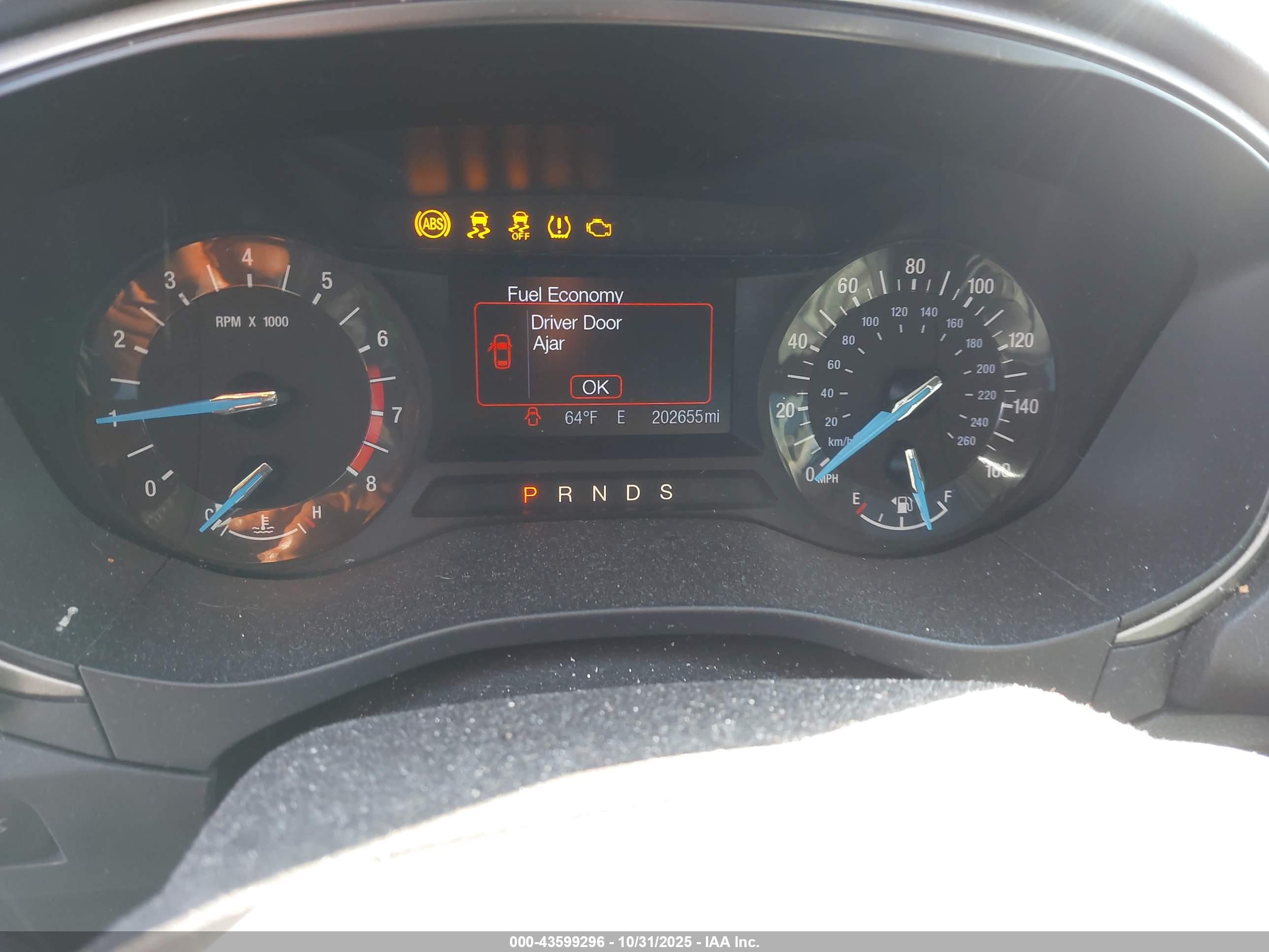FORD FUSION image 7