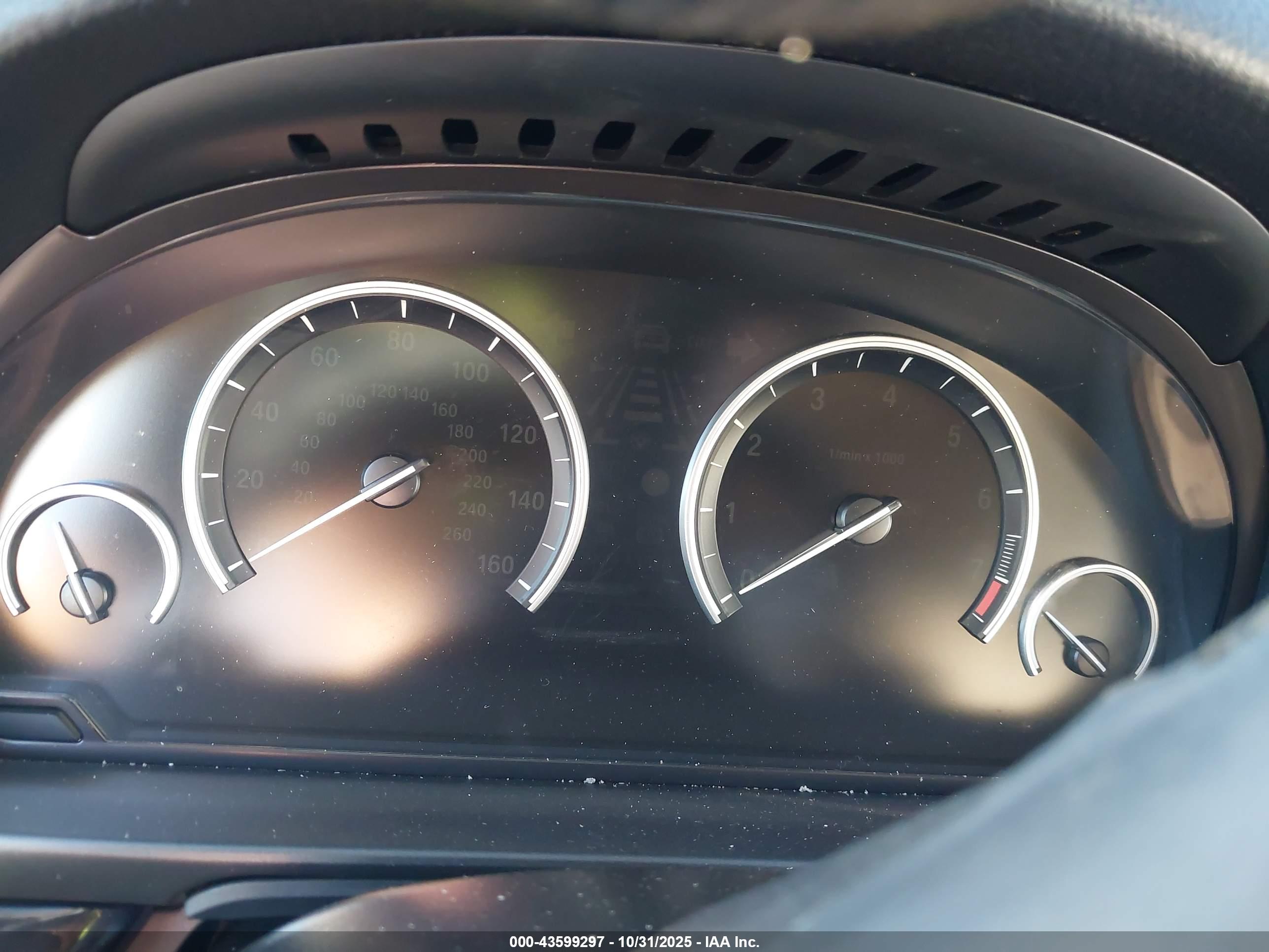 BMW 528I image 7