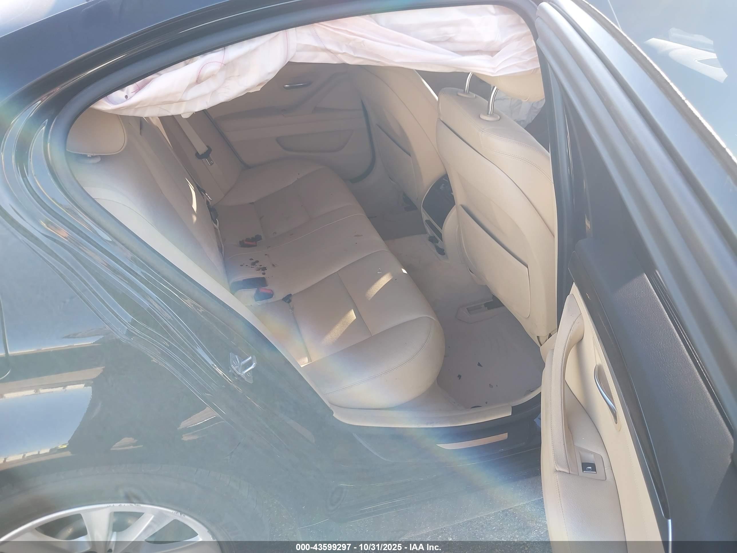 BMW 528I image 8