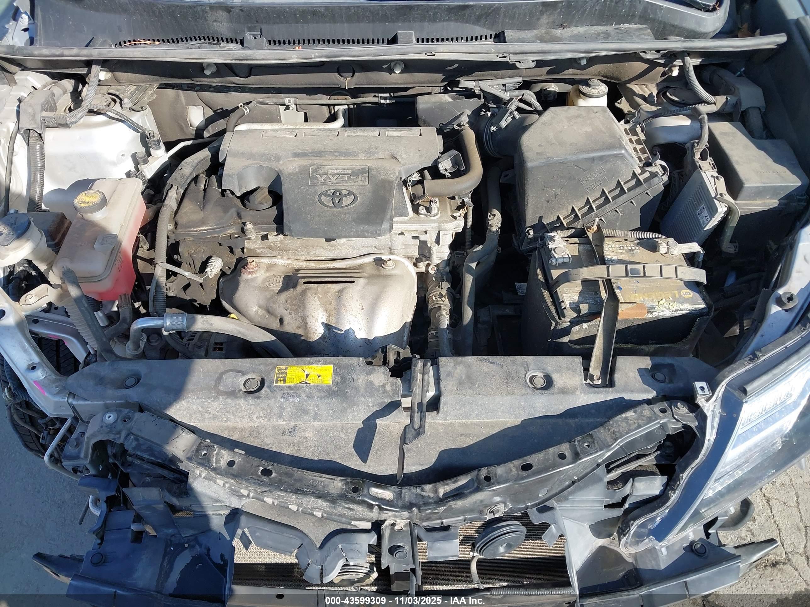 TOYOTA RAV4 image 10