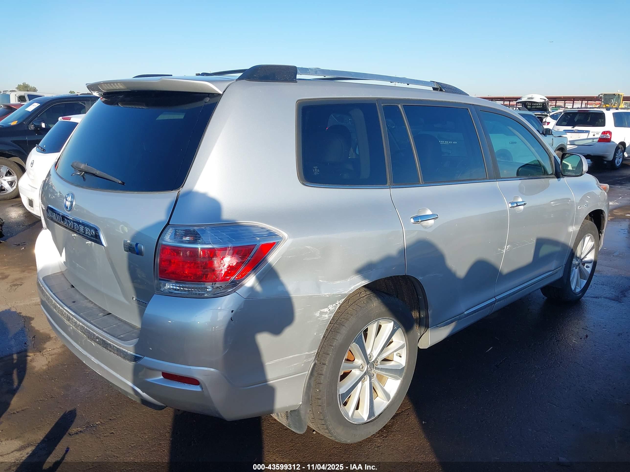 TOYOTA HIGHLANDER image 4