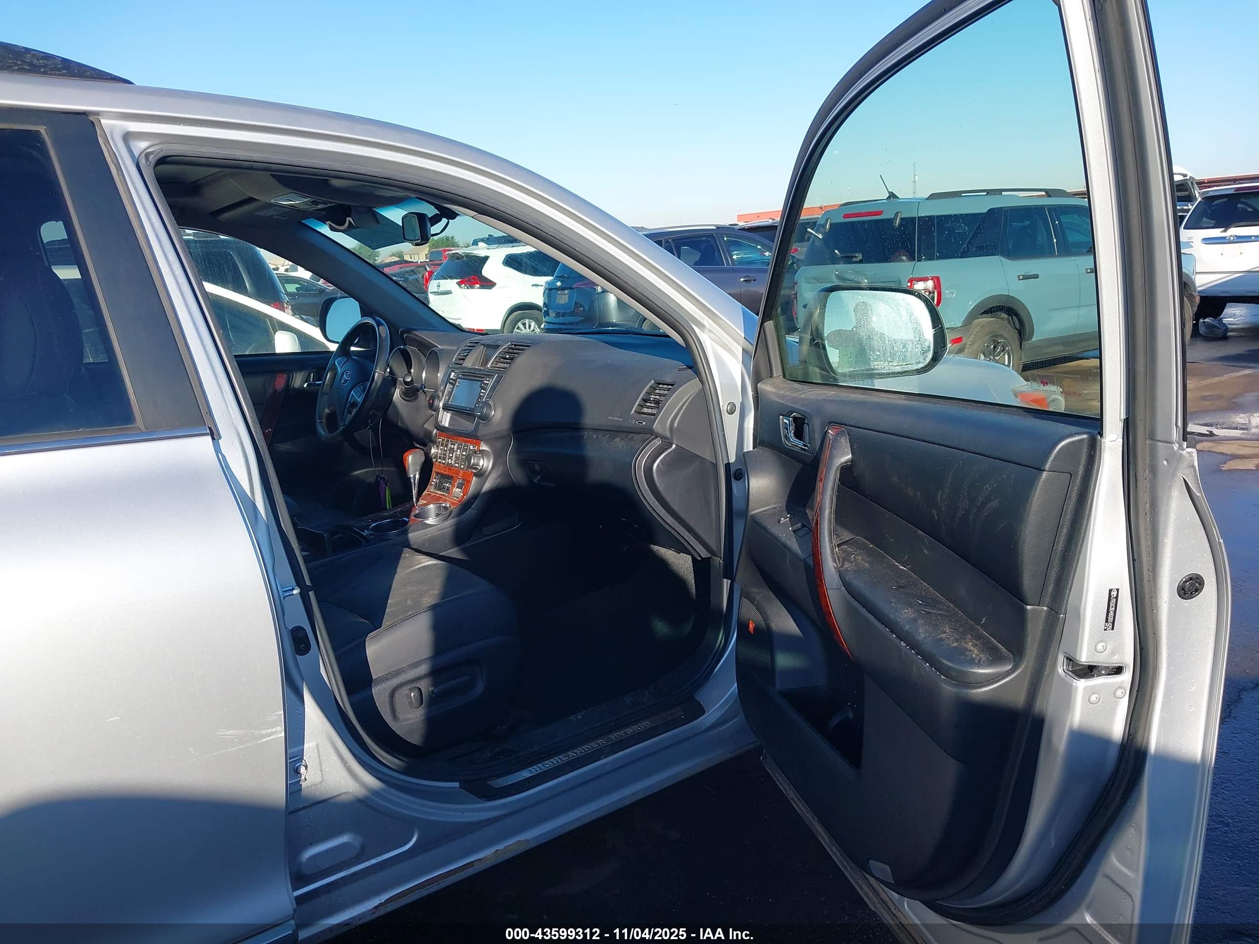 TOYOTA HIGHLANDER image 5