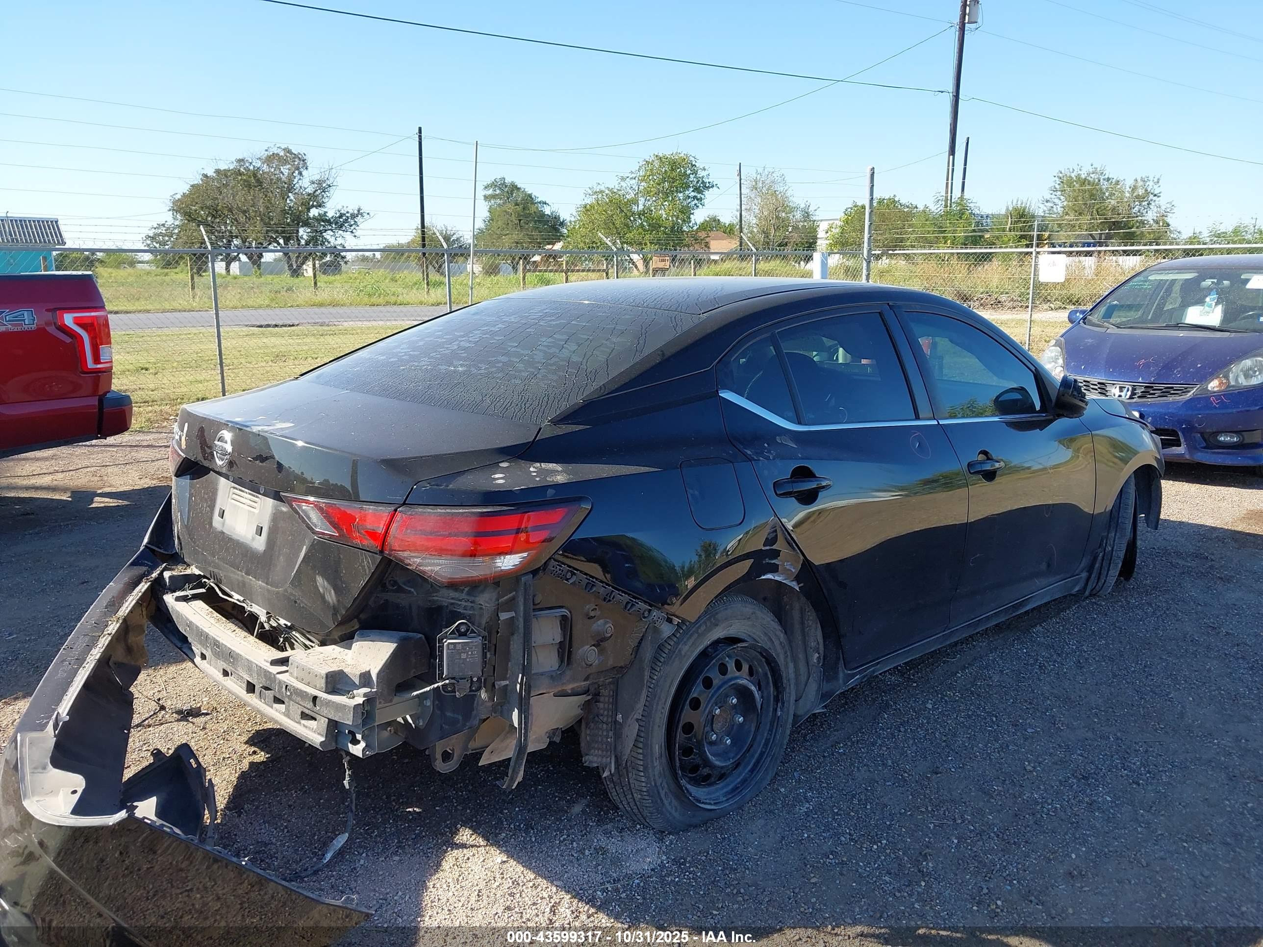 NISSAN SENTRA image 4