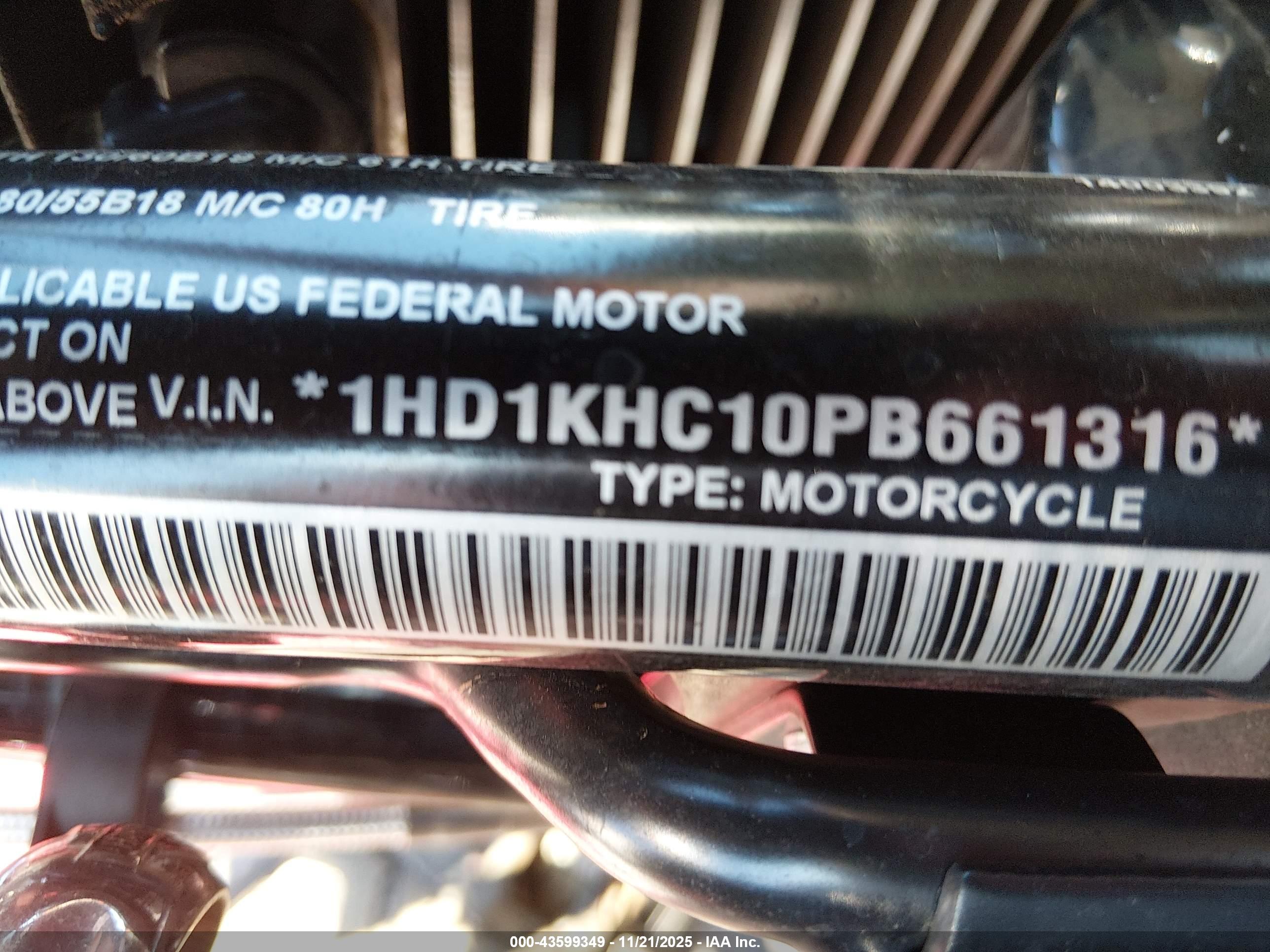 HARLEY-DAVIDSON FLTRX image 10