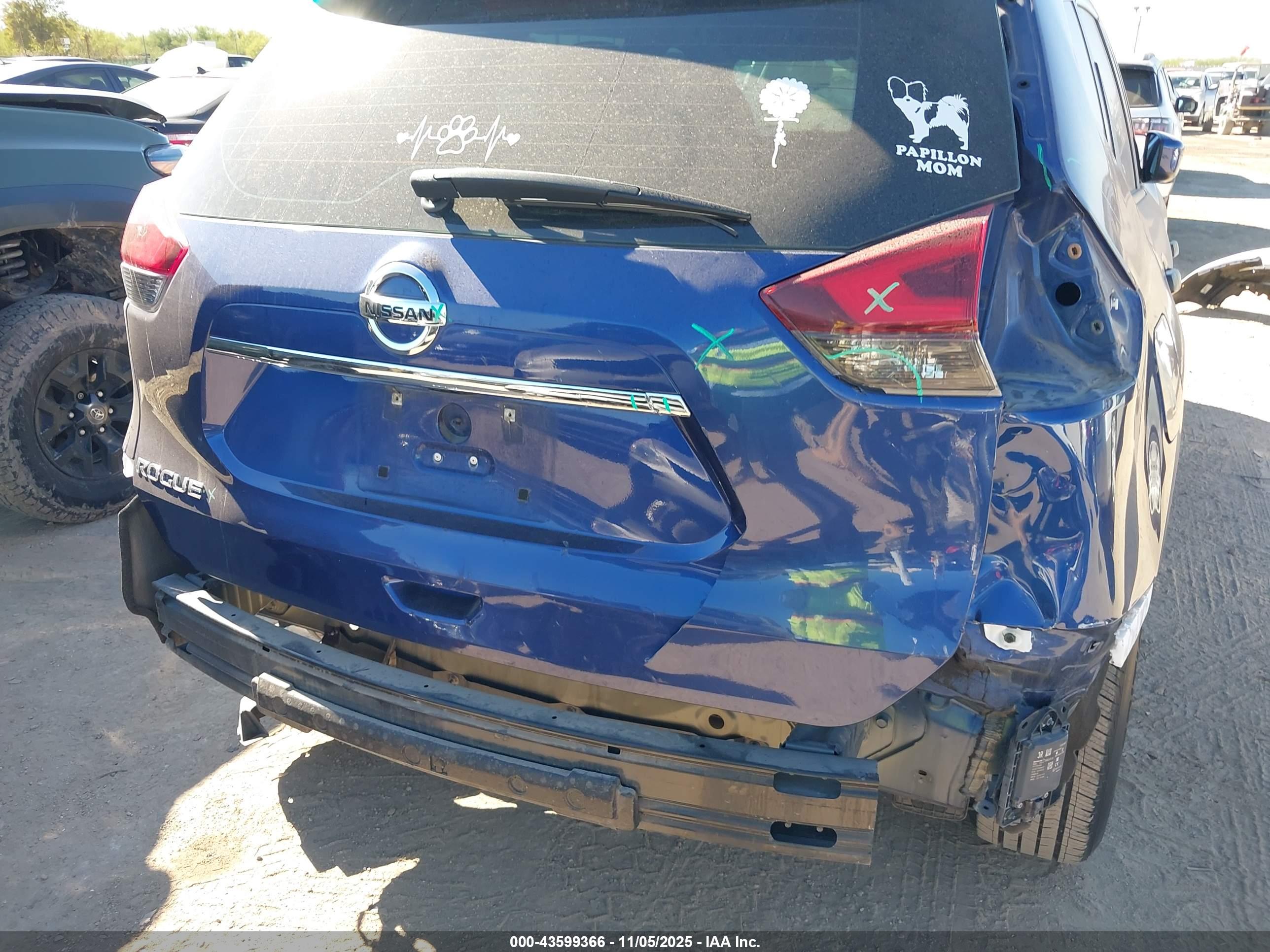 NISSAN ROGUE image 6