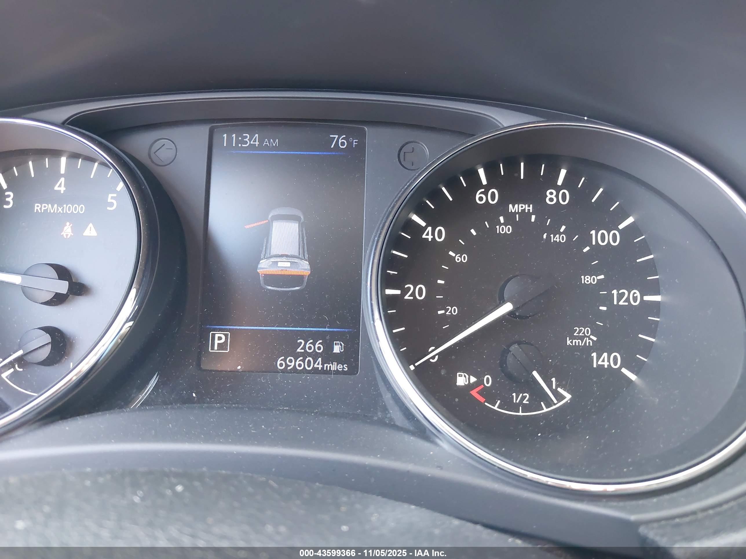 NISSAN ROGUE image 7