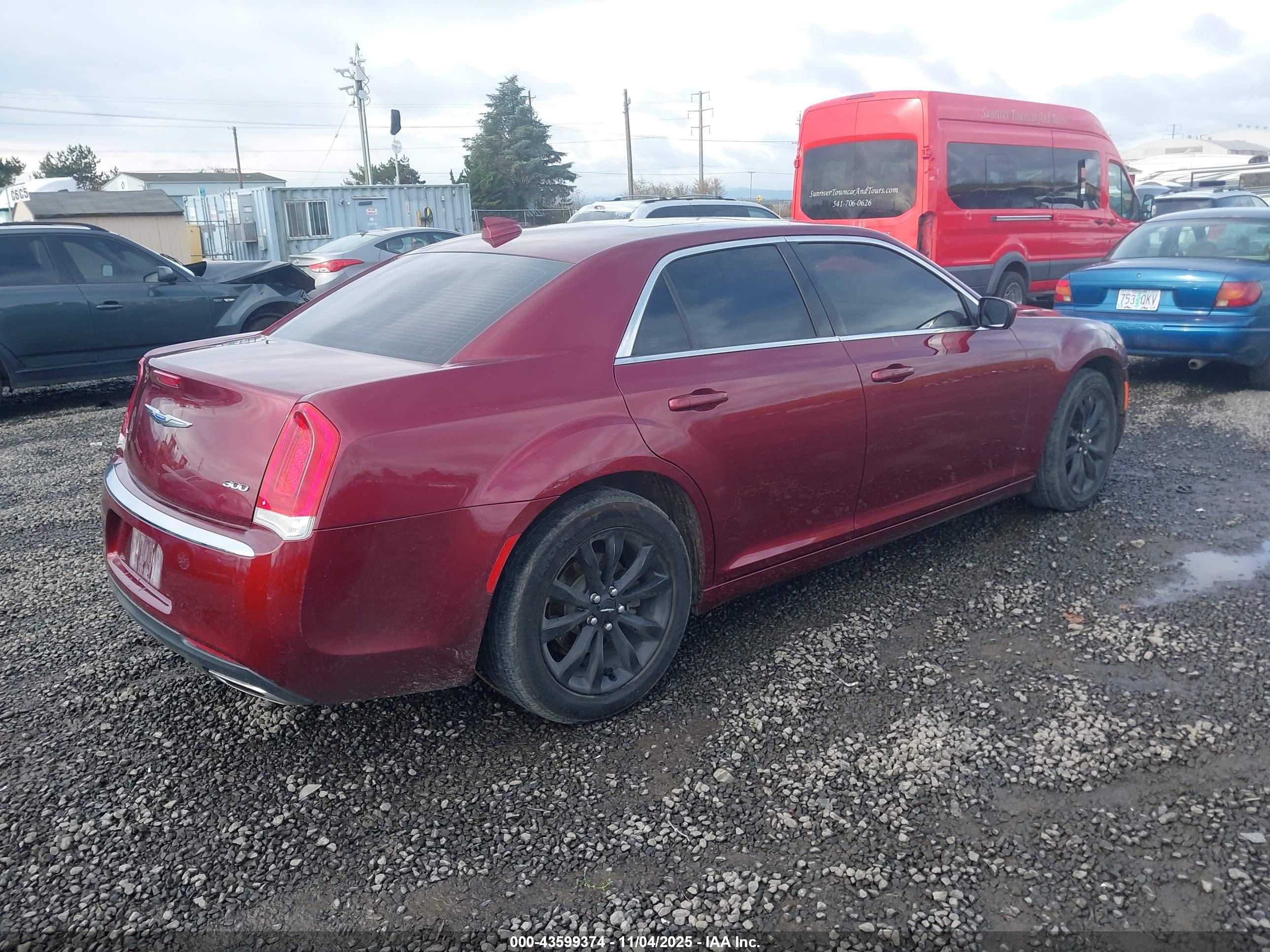 CHRYSLER 300 image 4