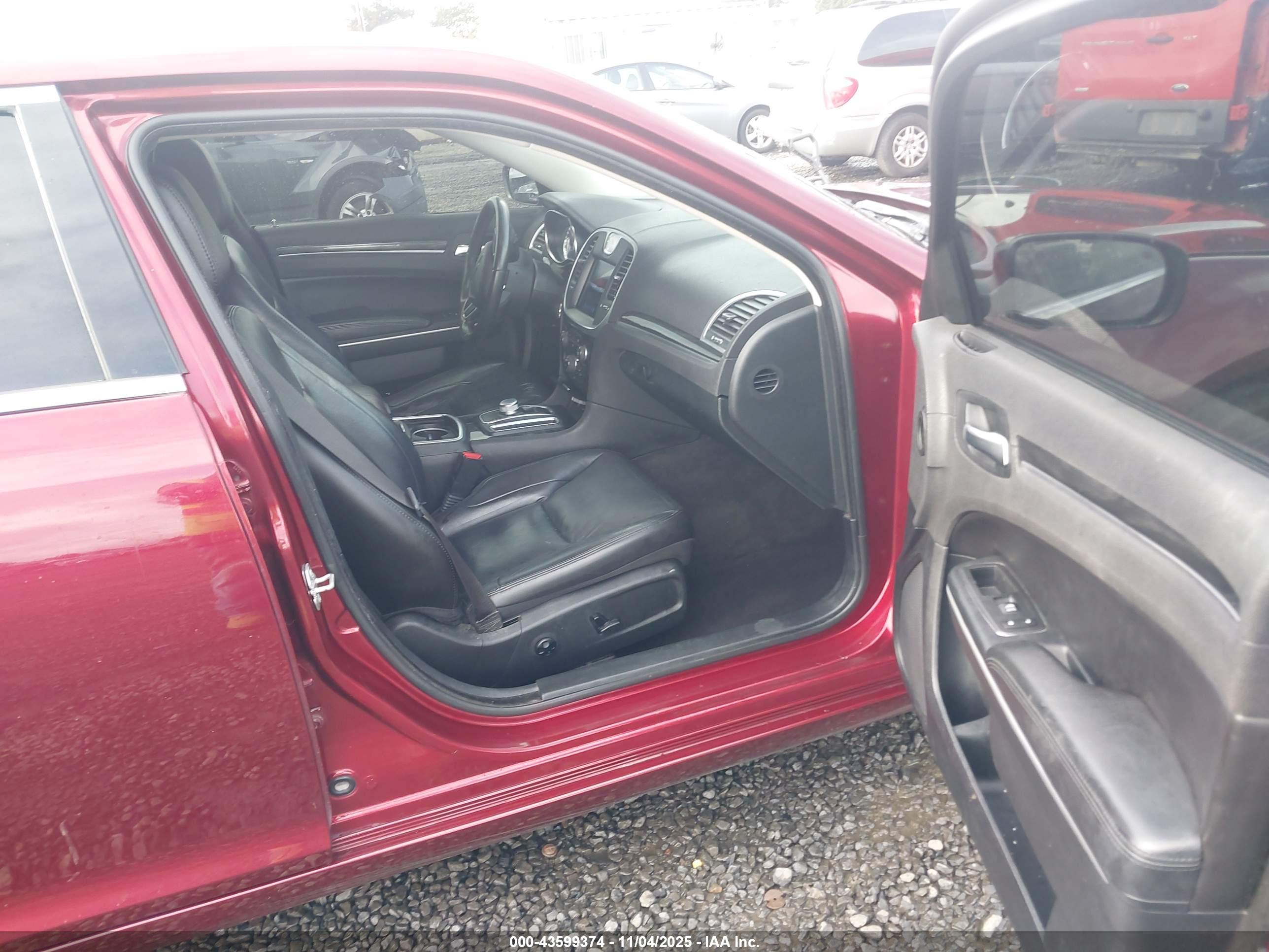 CHRYSLER 300 image 5