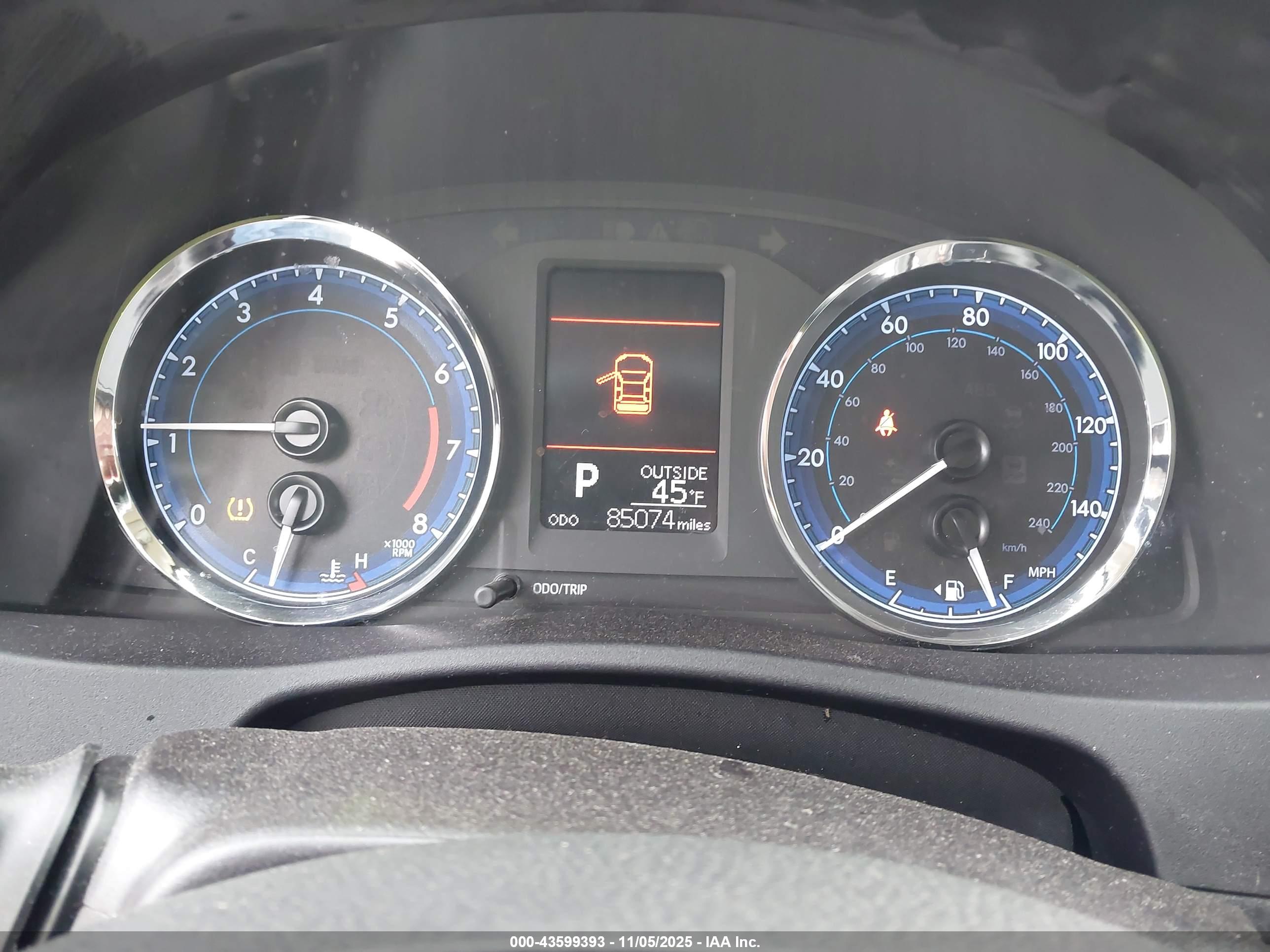 TOYOTA COROLLA image 7