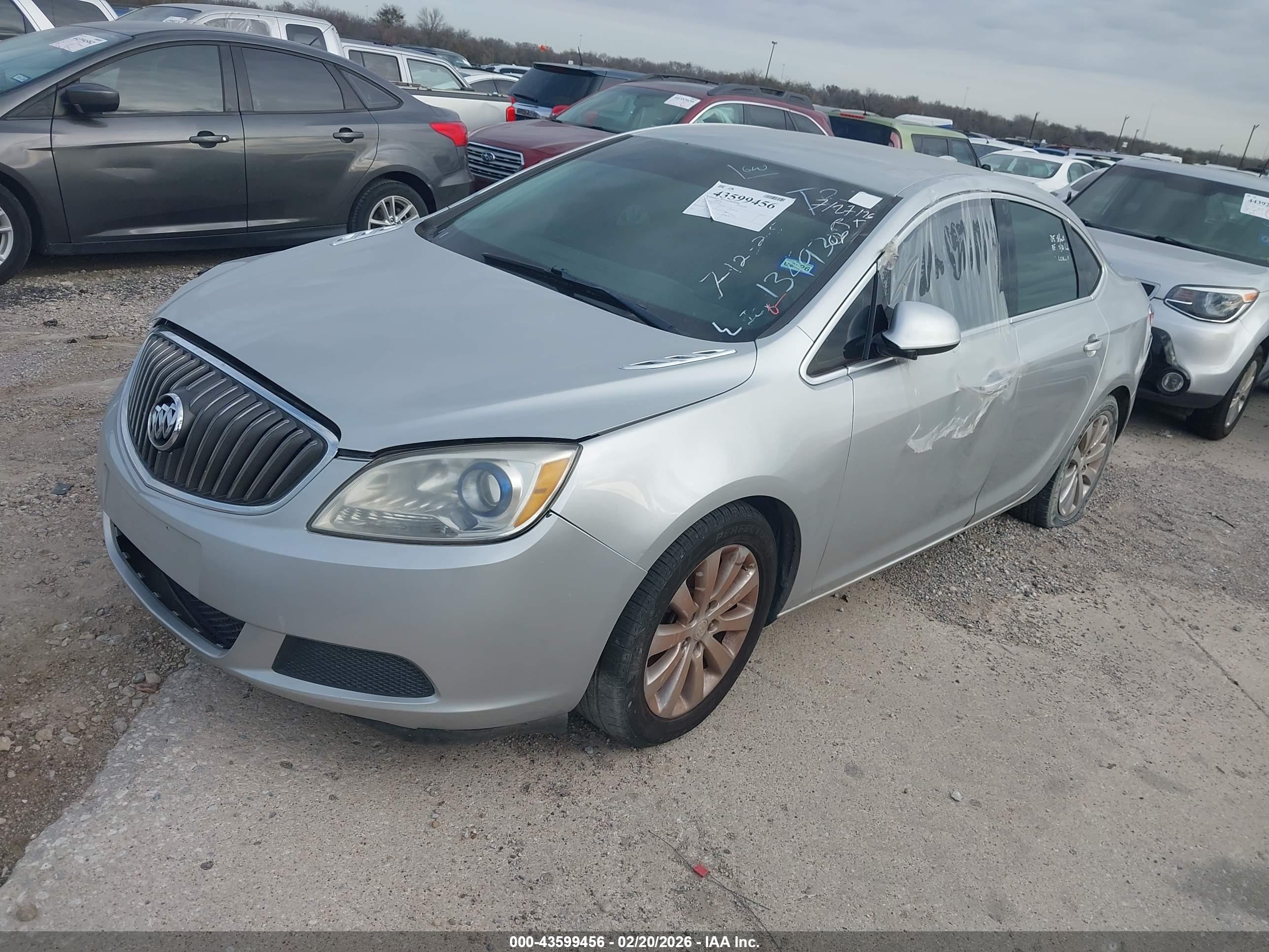 BUICK VERANO image 2