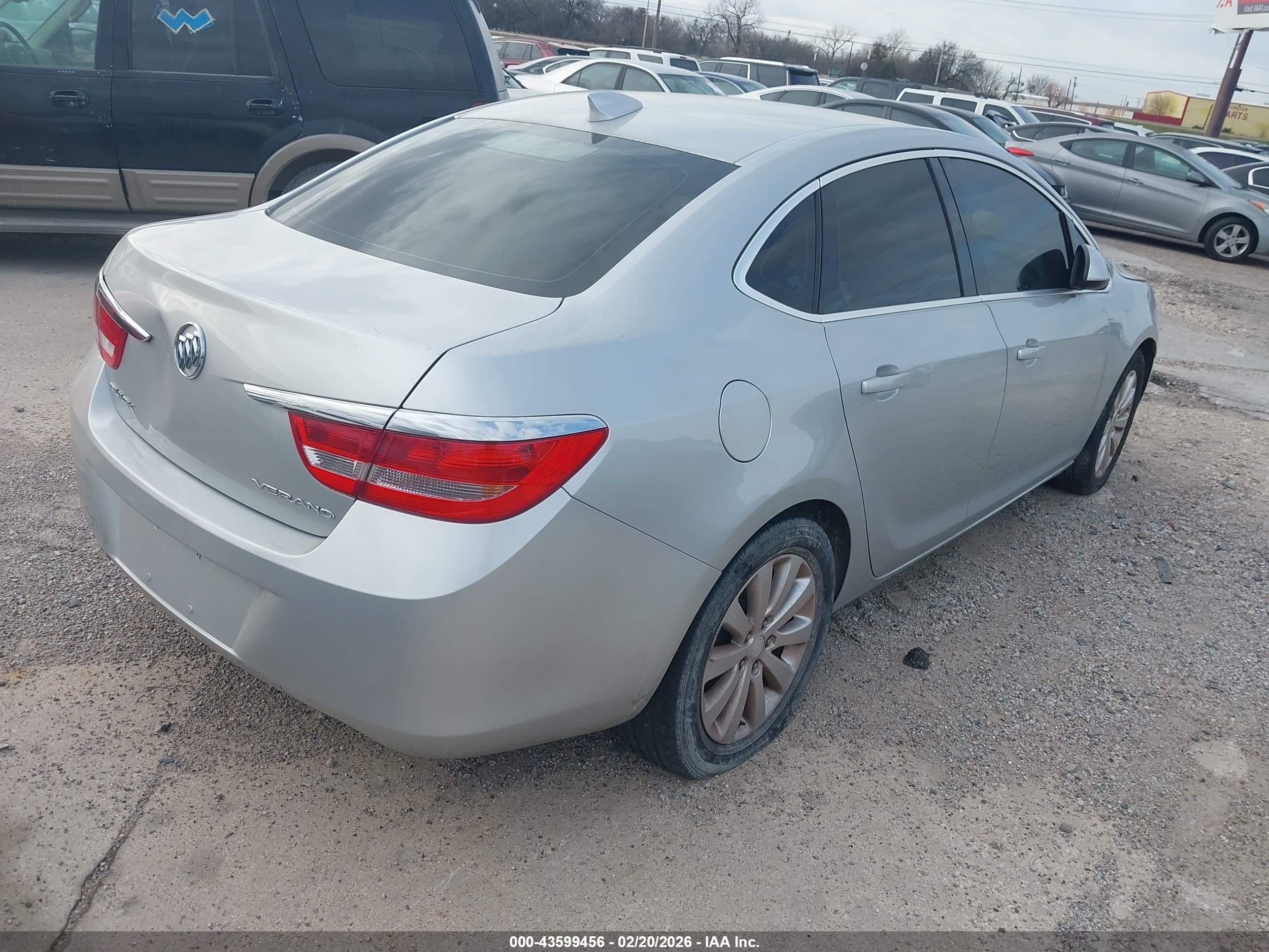 BUICK VERANO image 4