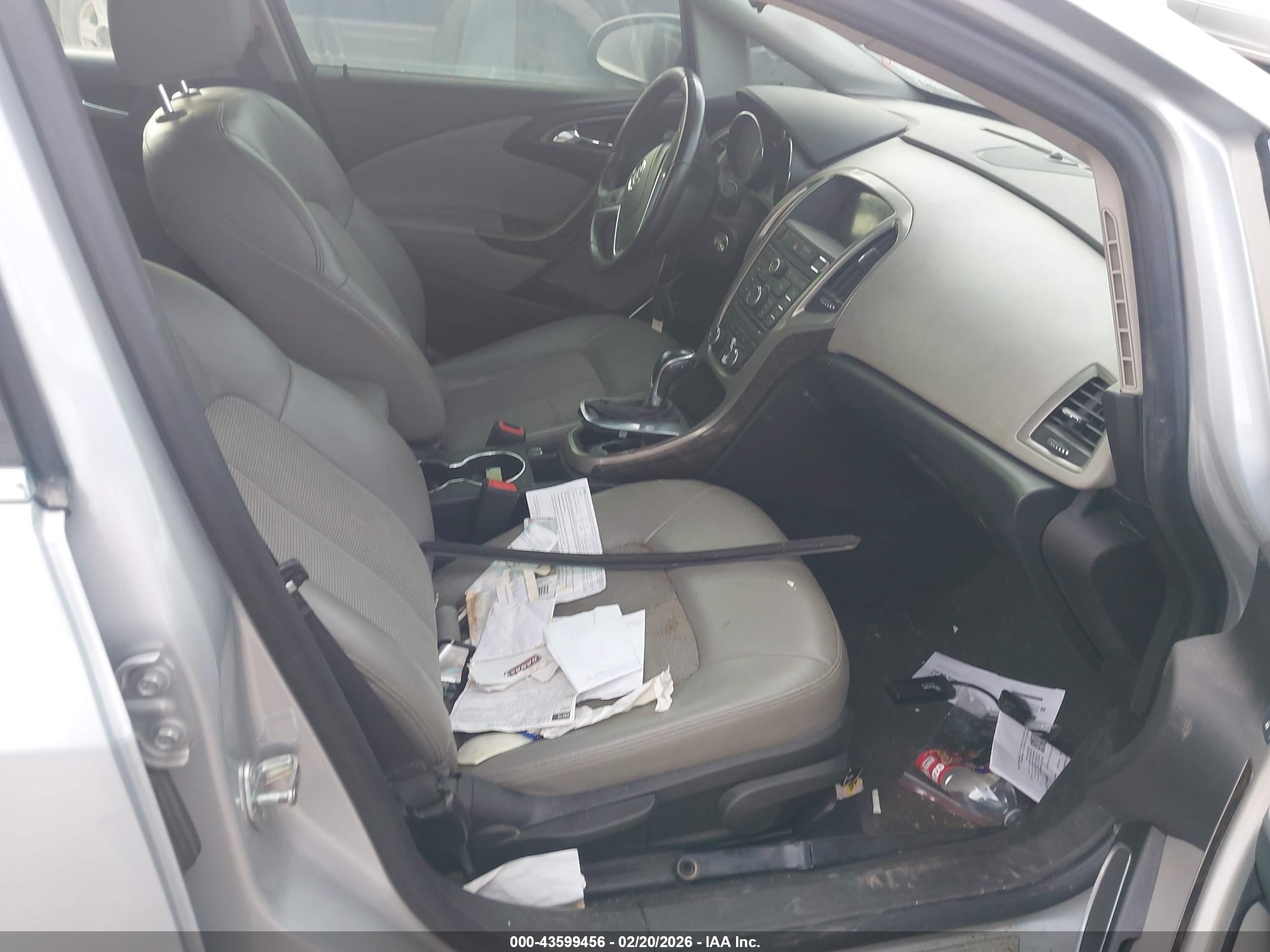 BUICK VERANO image 5