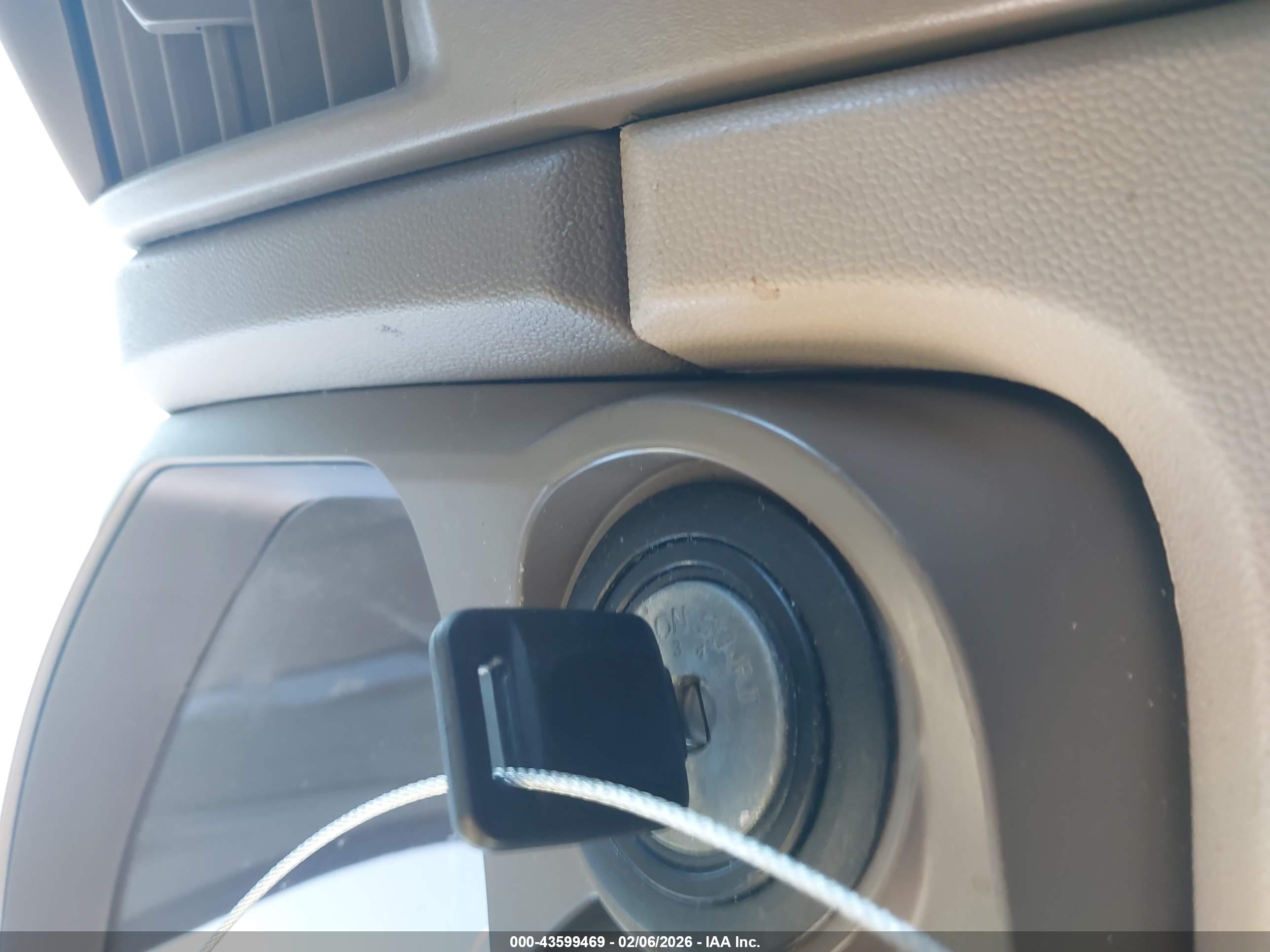 NISSAN TITAN image 11