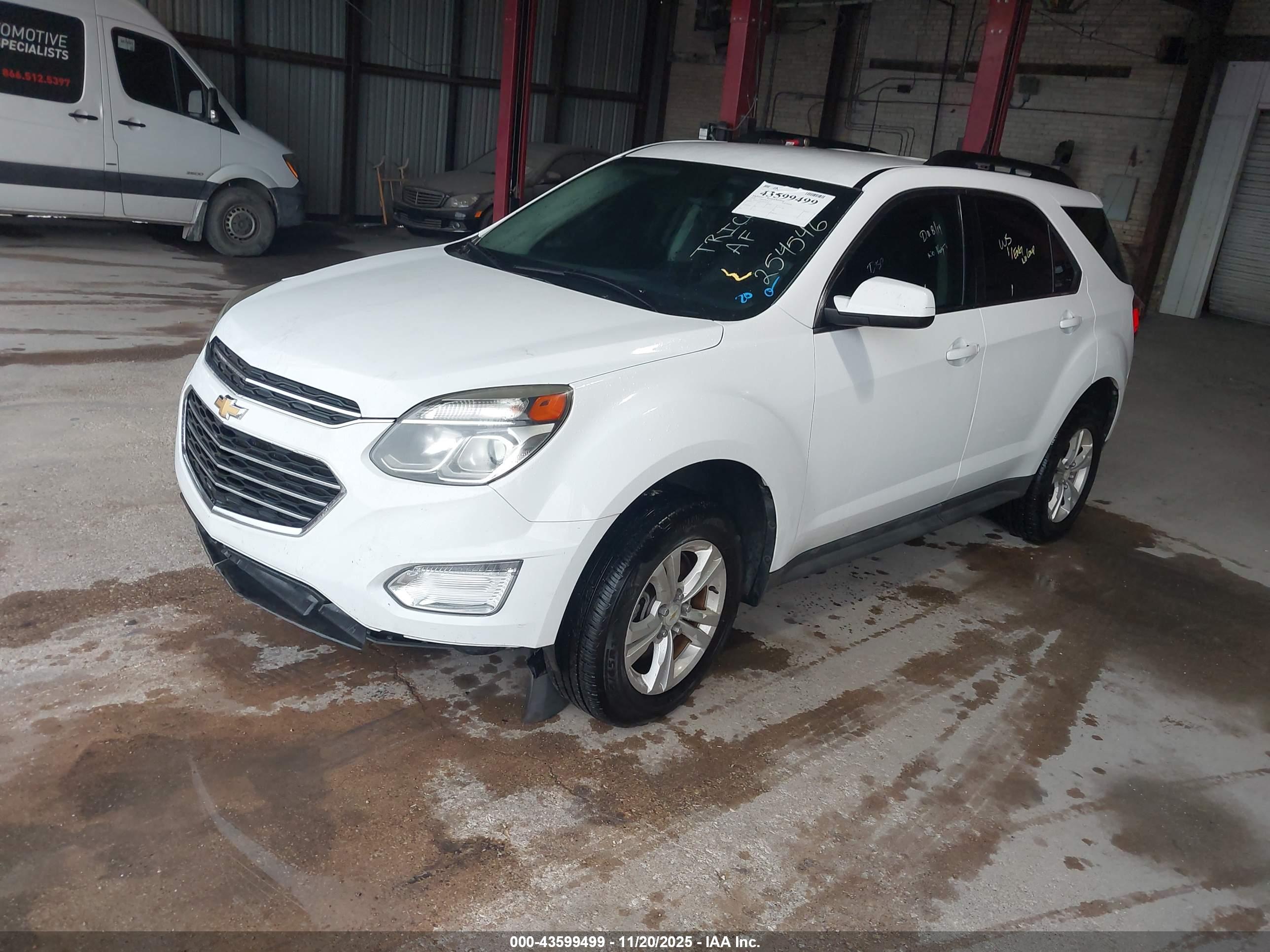 CHEVROLET EQUINOX image 2