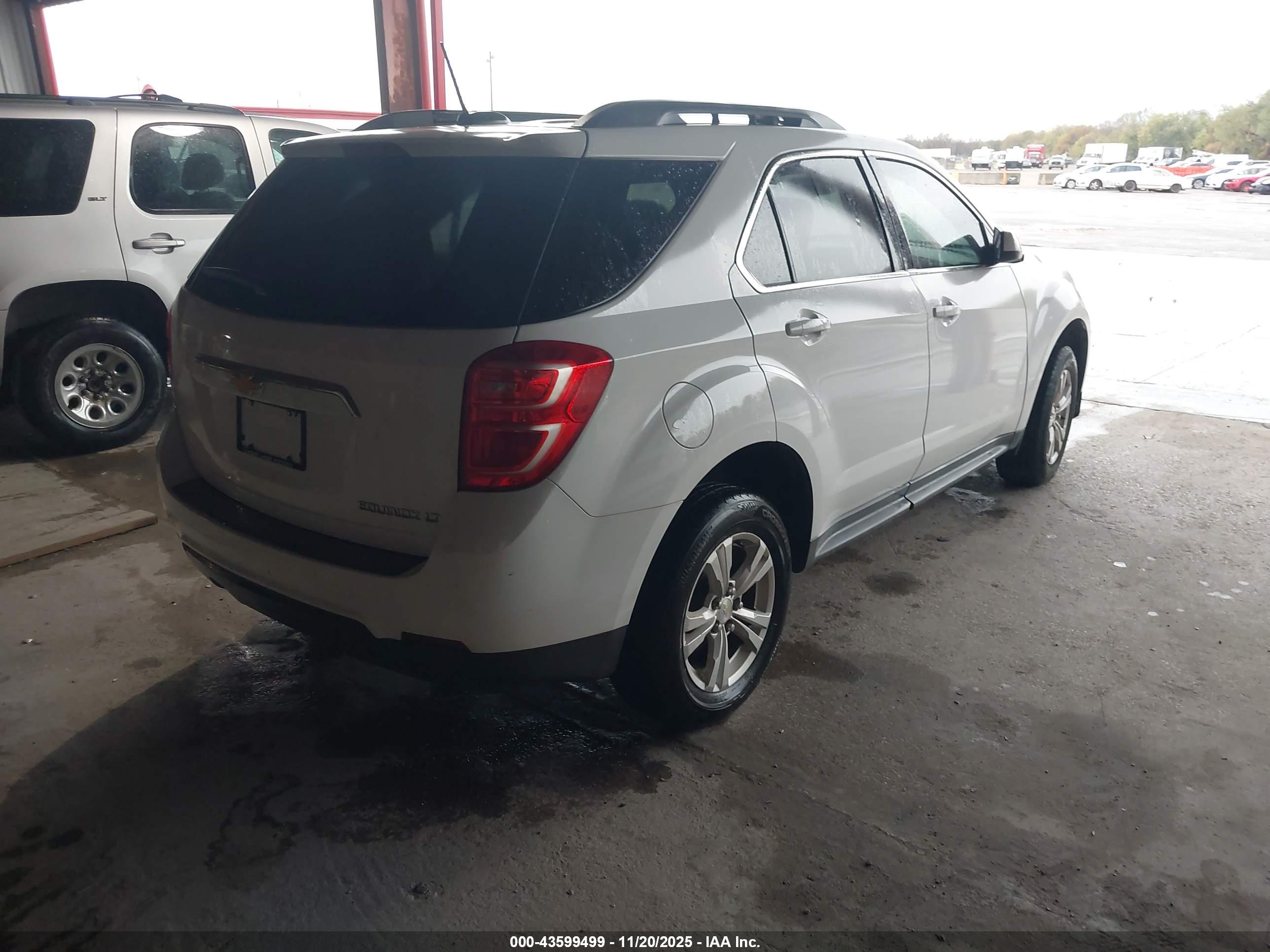 CHEVROLET EQUINOX image 4