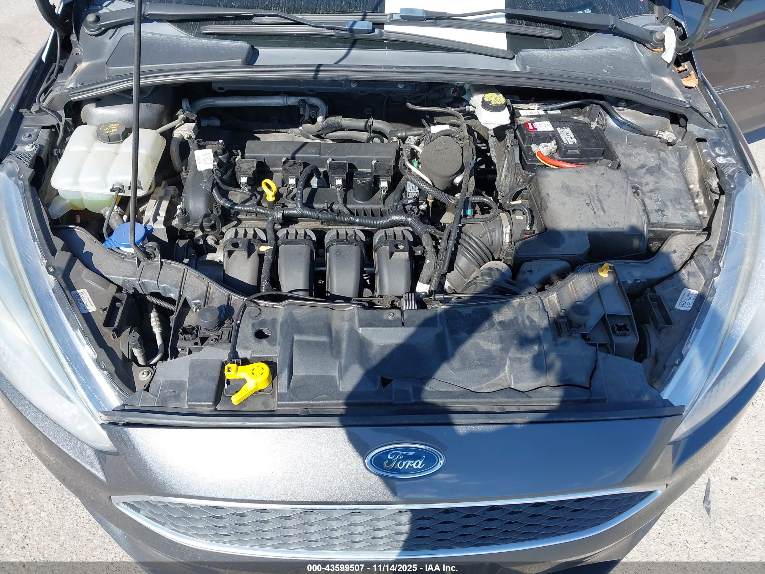 FORD FOCUS image 10