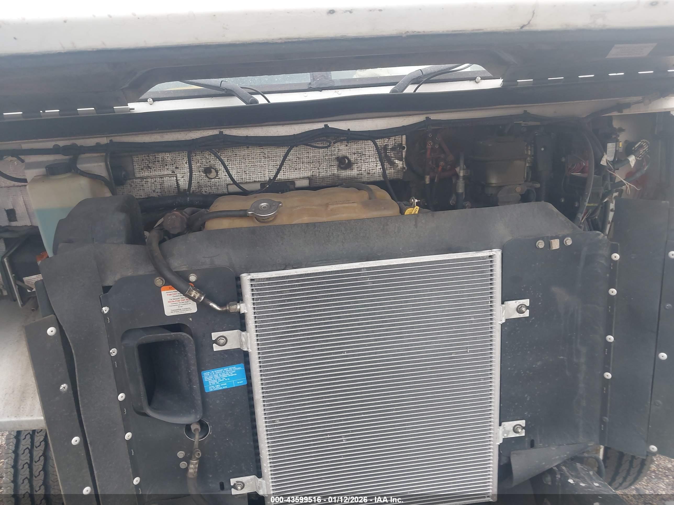 FREIGHTLINER MT45 image 10