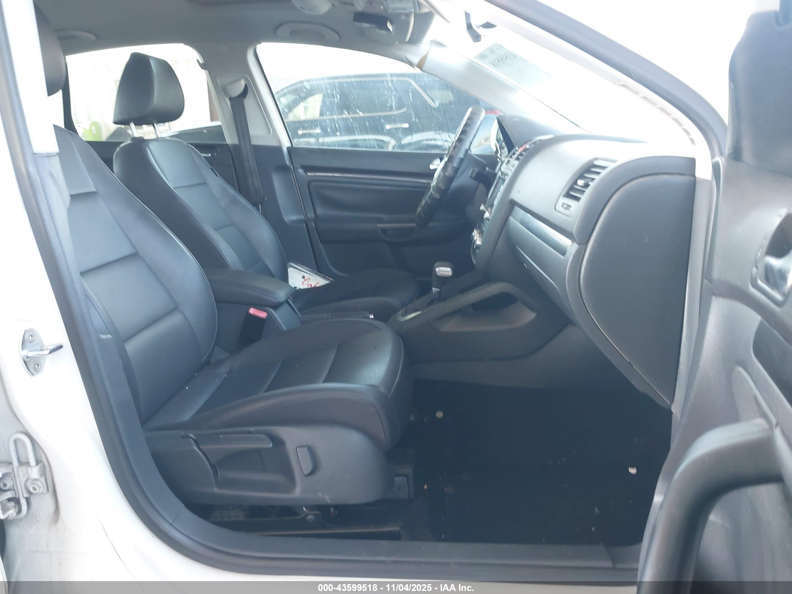VOLKSWAGEN JETTA image 5