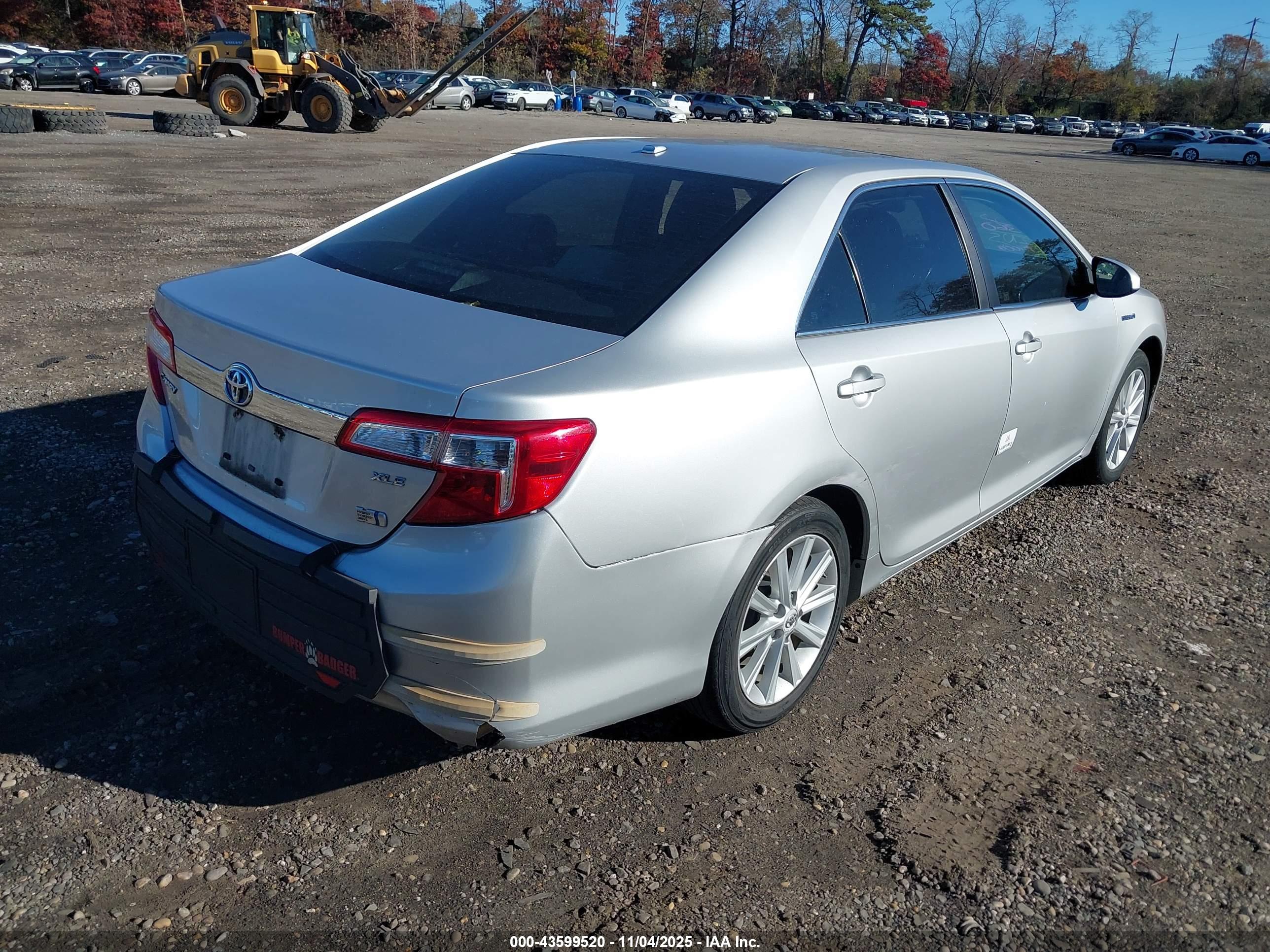 TOYOTA CAMRY image 4