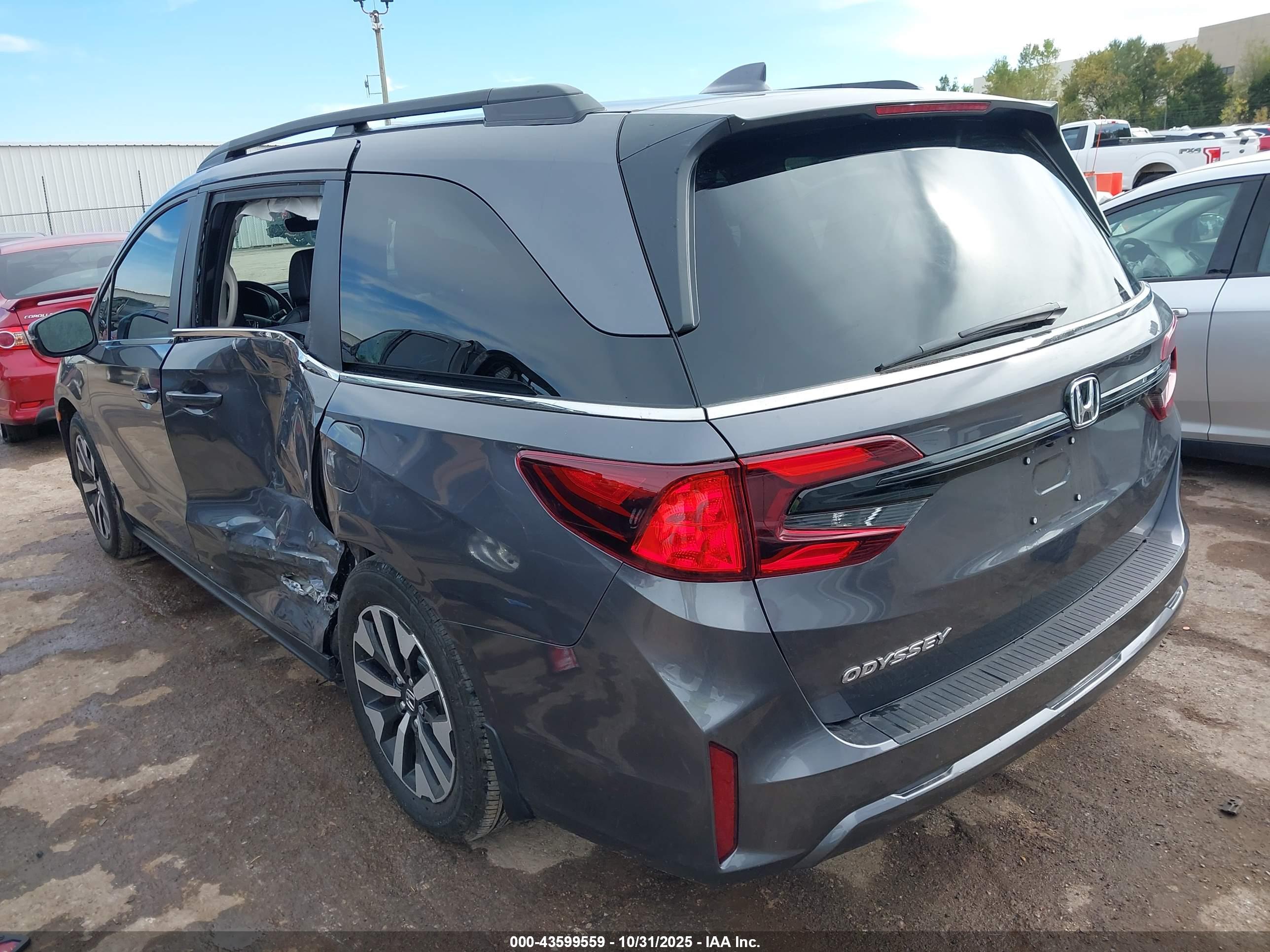 HONDA ODYSSEY image 3