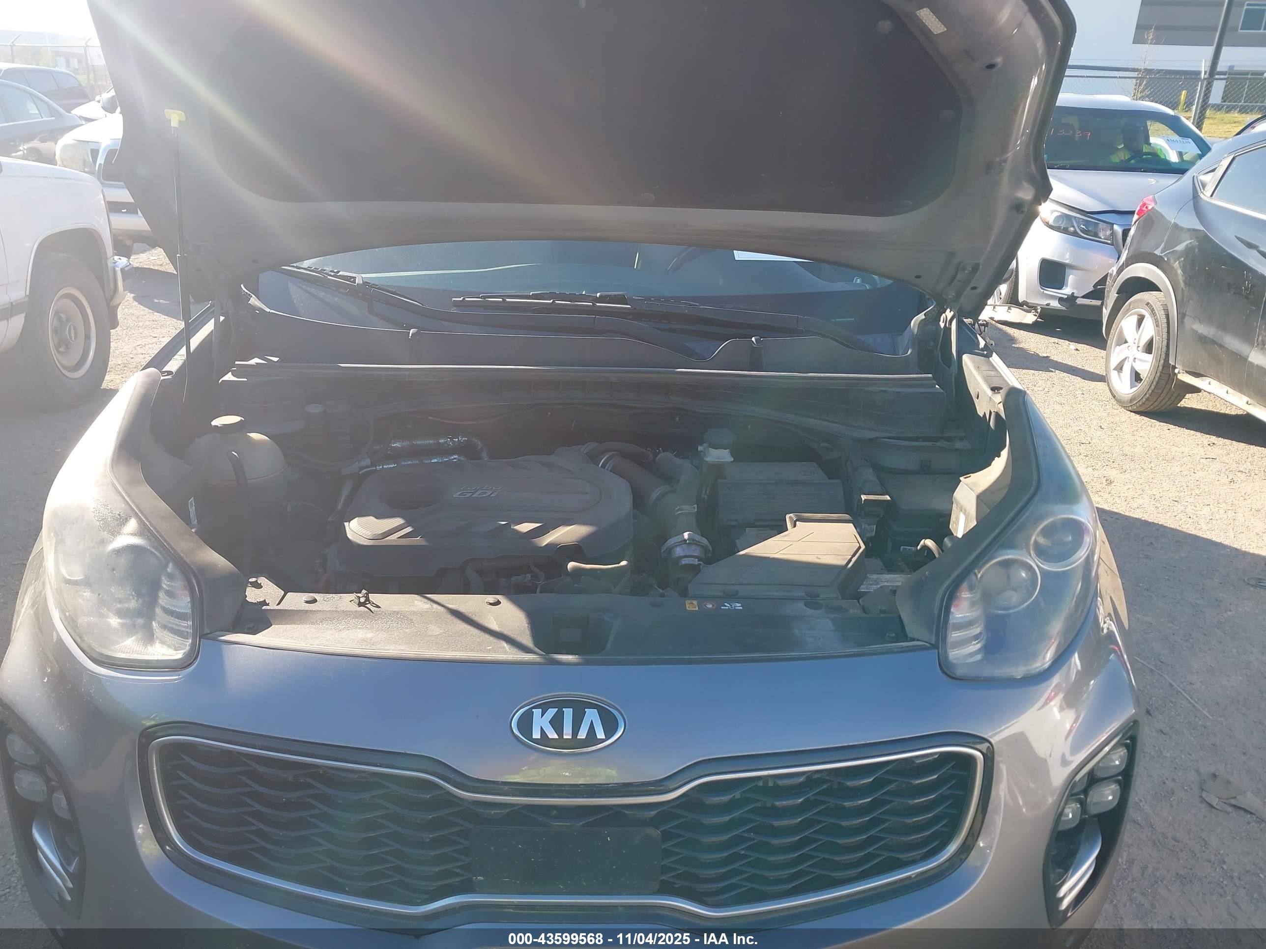 KIA SPORTAGE image 10