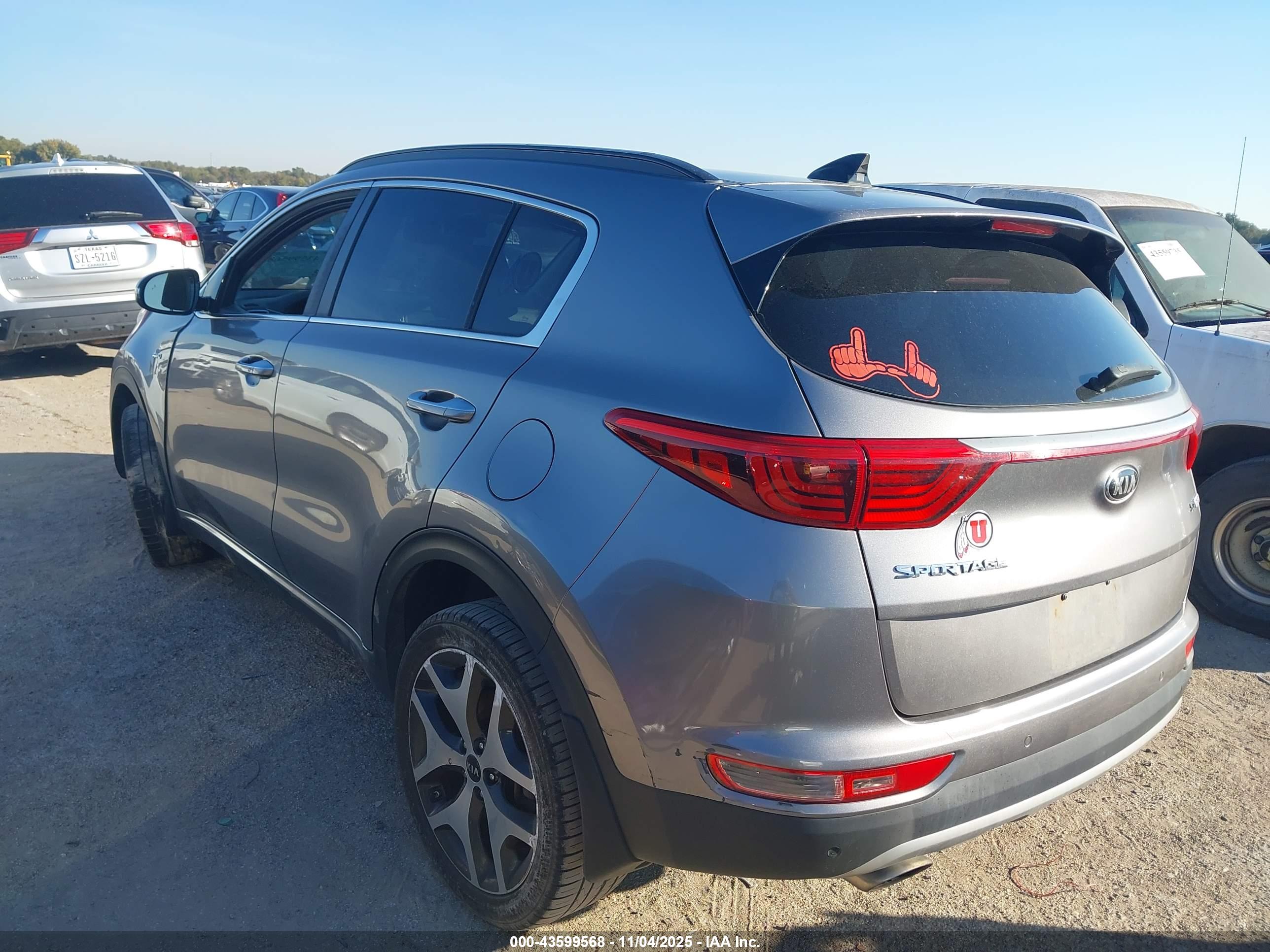 KIA SPORTAGE image 3
