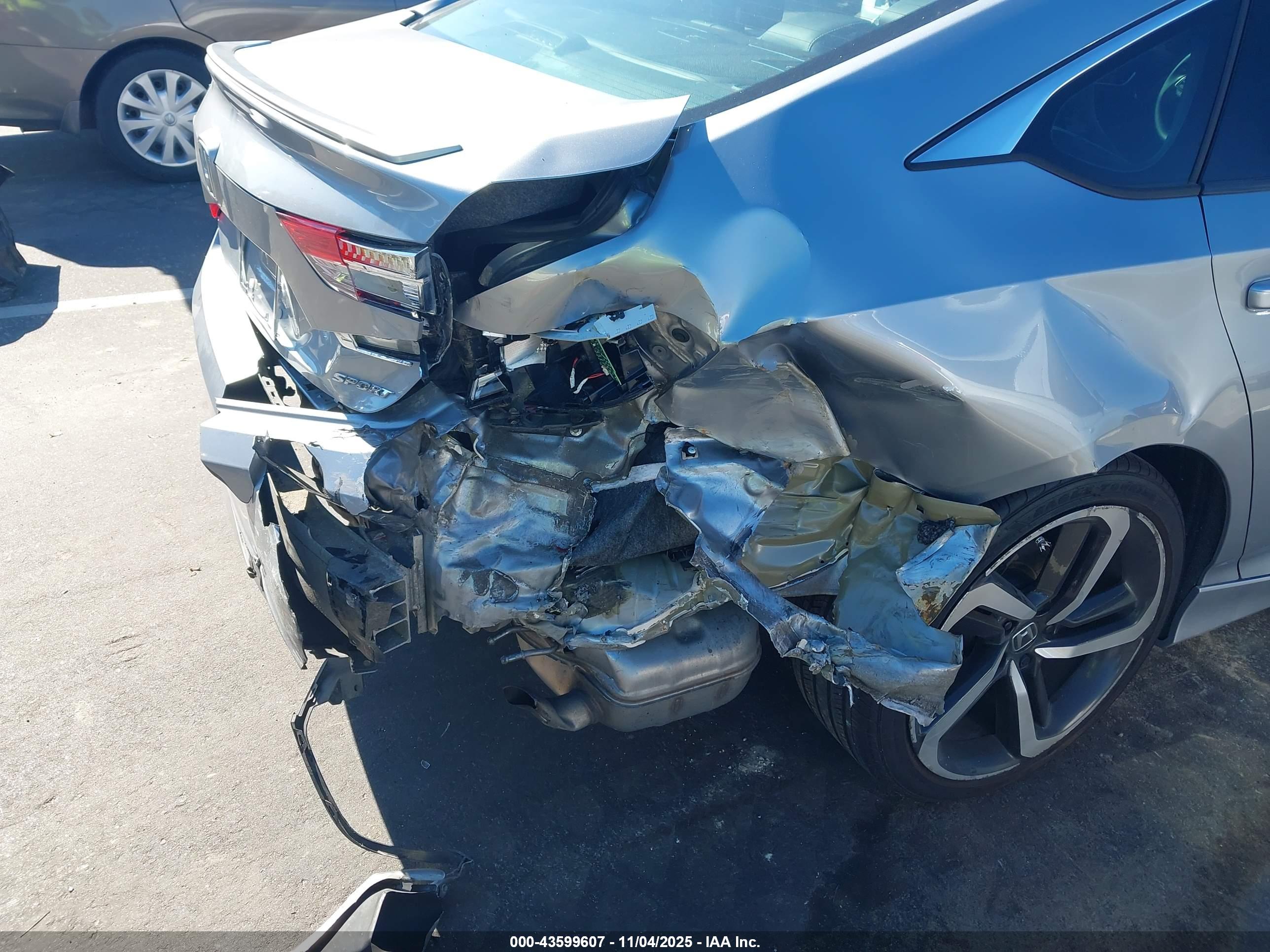 HONDA ACCORD image 6