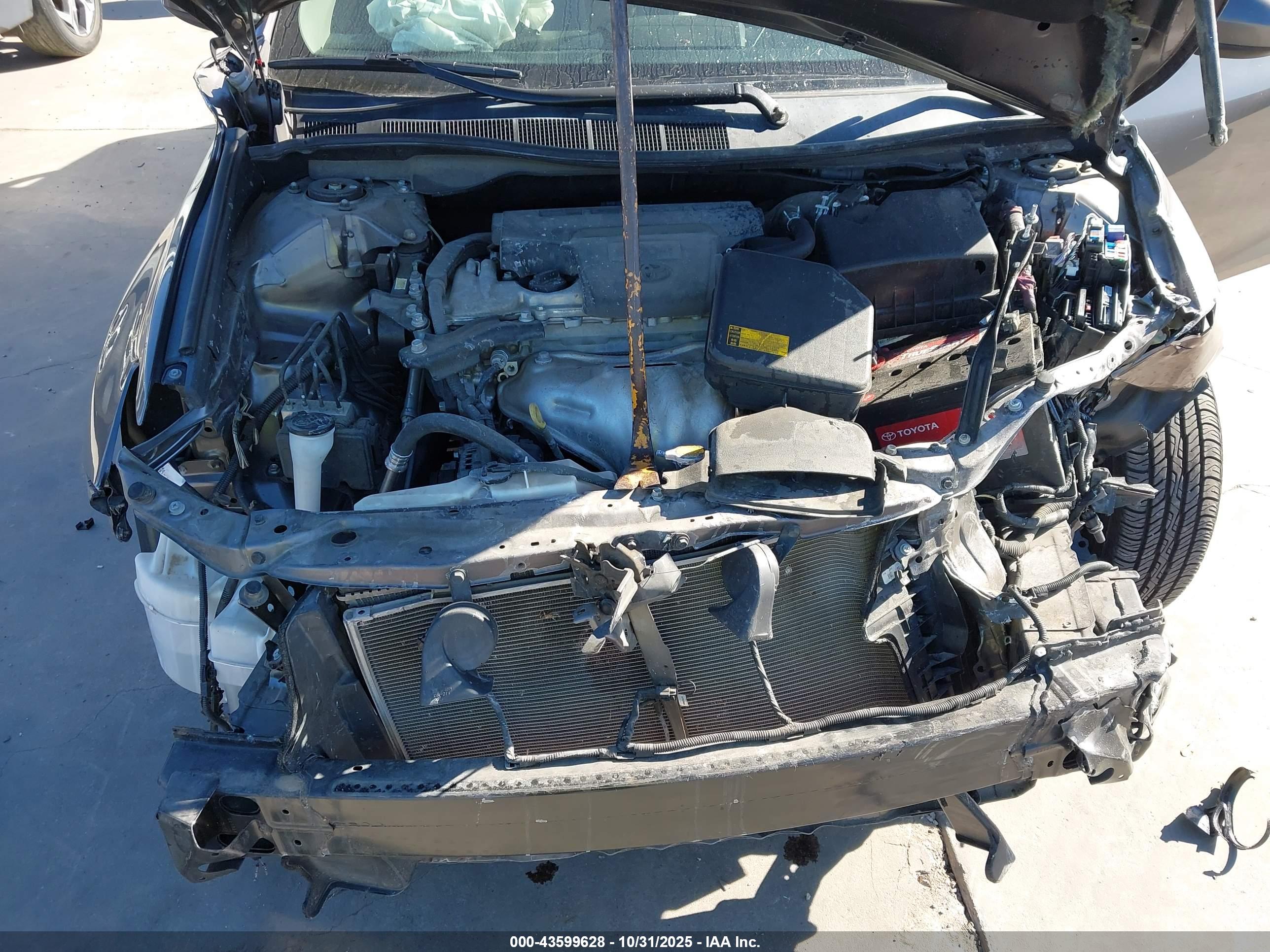 TOYOTA CAMRY image 10